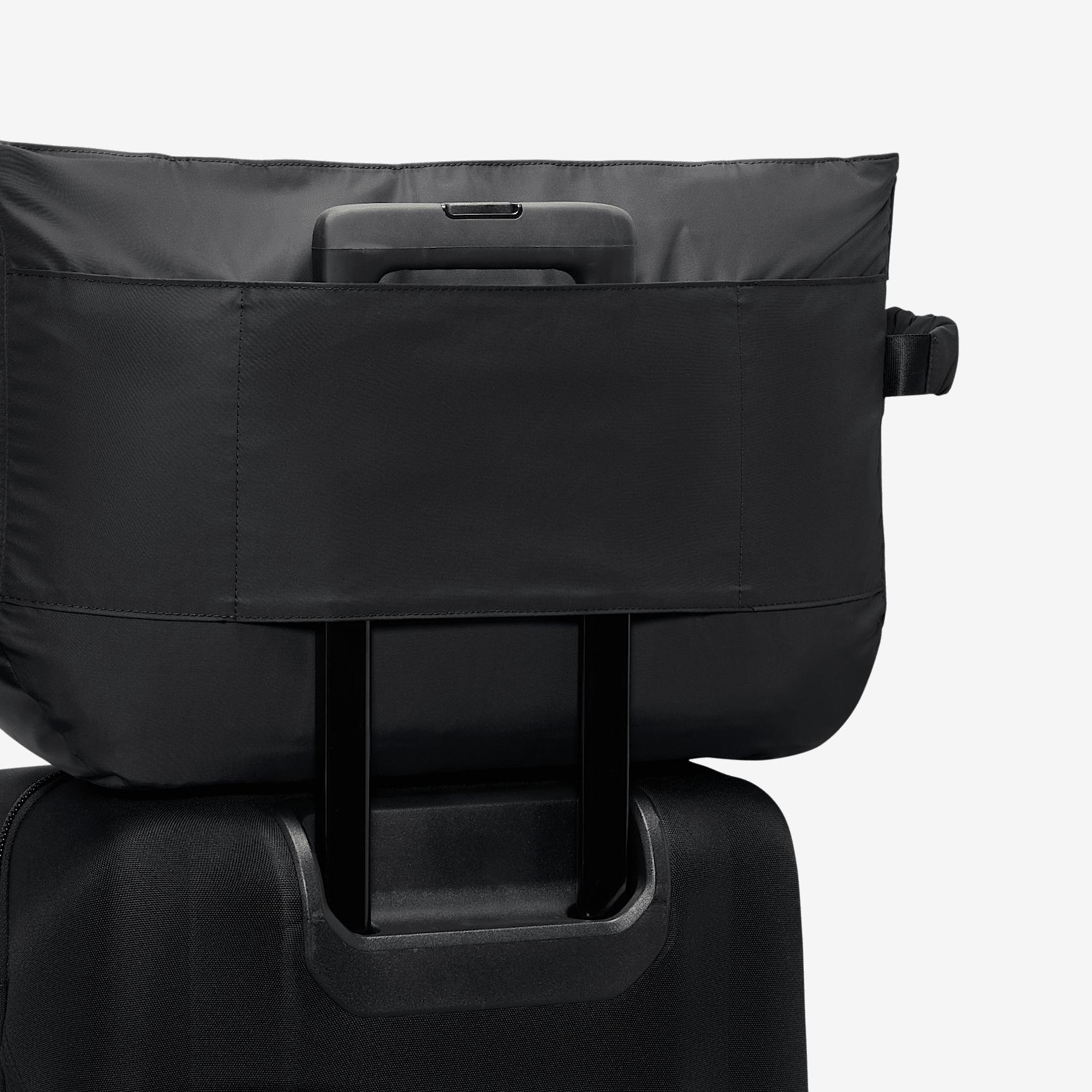 Nike One Tote Bag (25L) Product Image