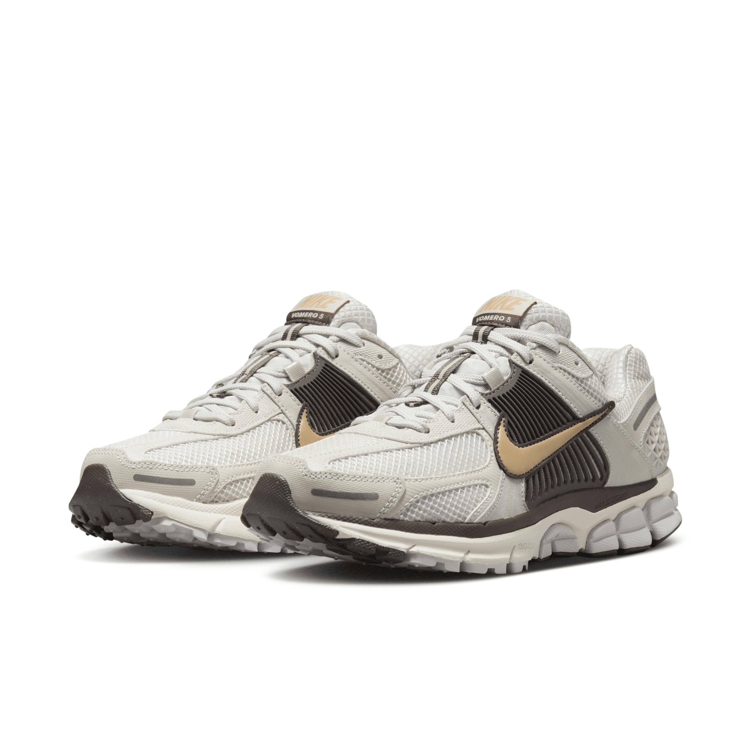 Womens Nike Zoom Vomero 5 Casual Shoes Product Image