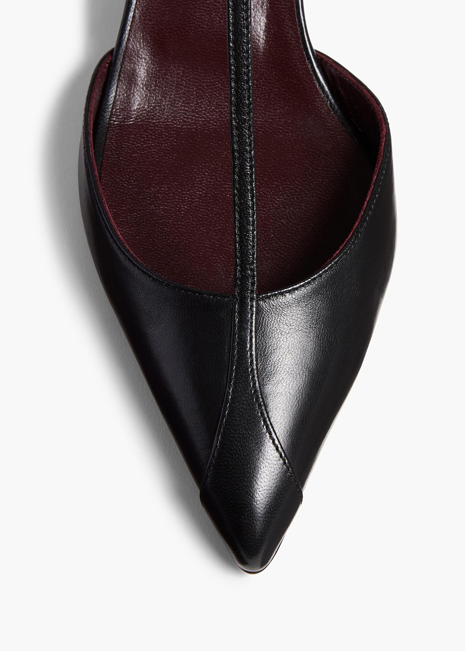 Mia Pump in Black Leather Product Image