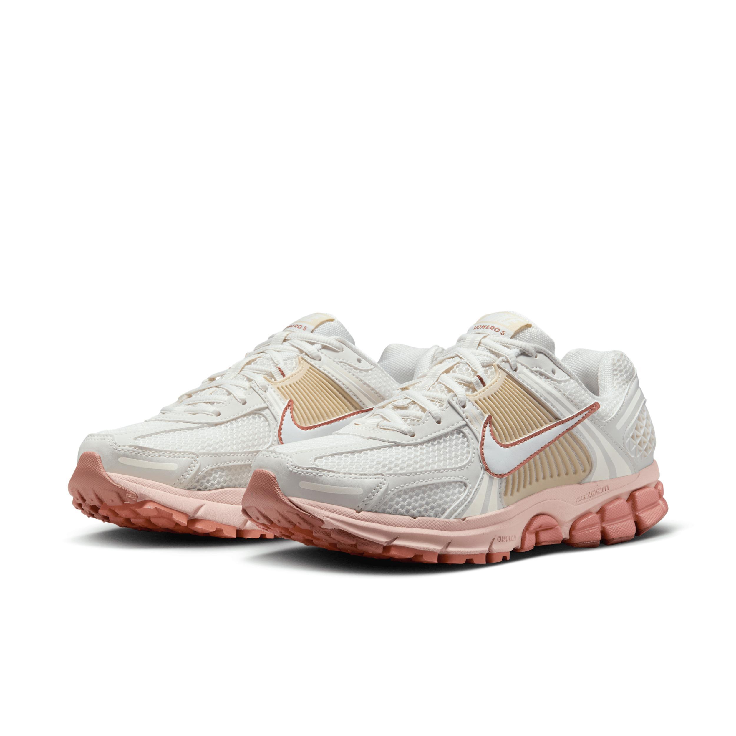 Nike Women's Zoom Vomero 5 Shoes Product Image