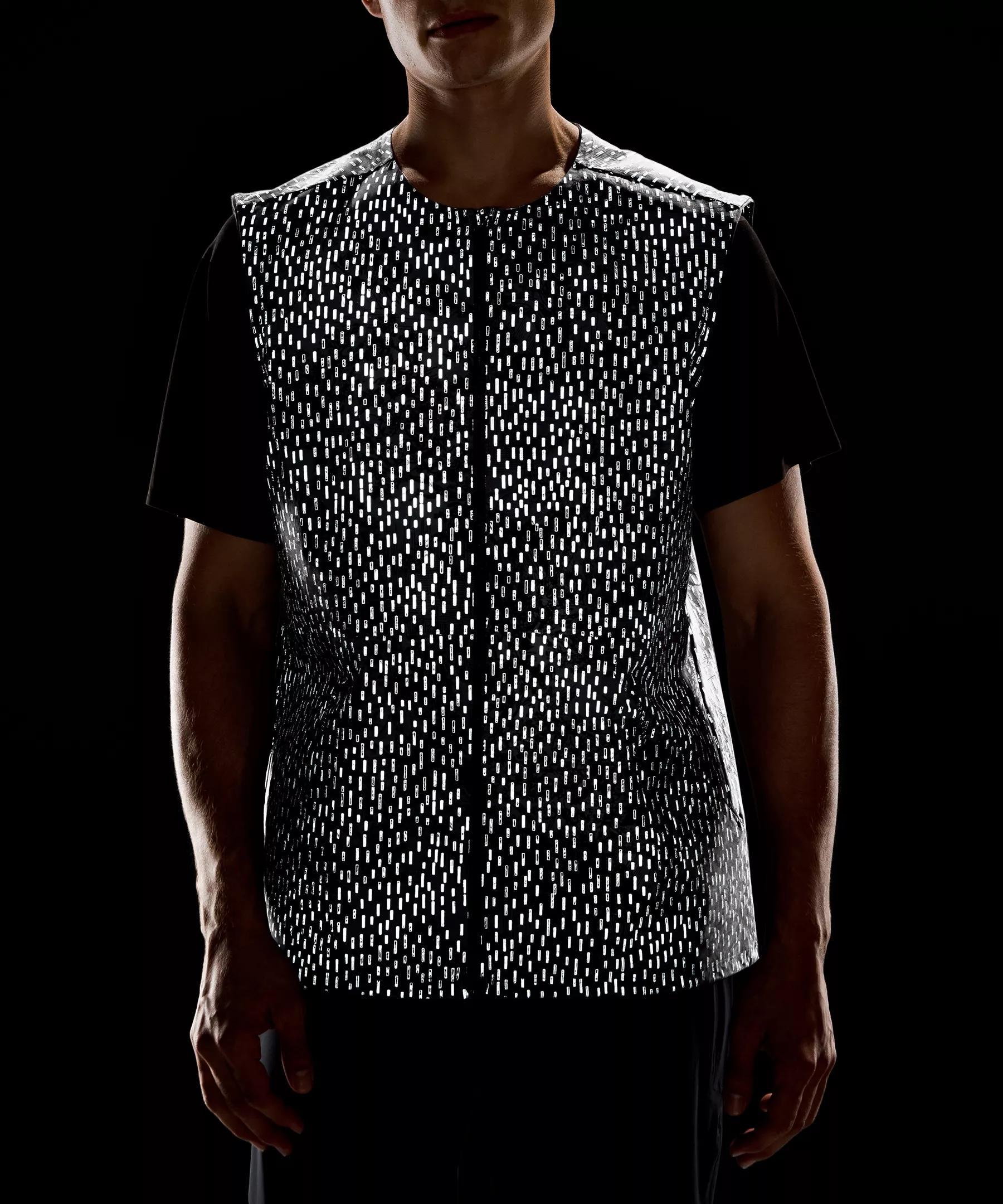 Lightweight Reflective Running Vest Product Image