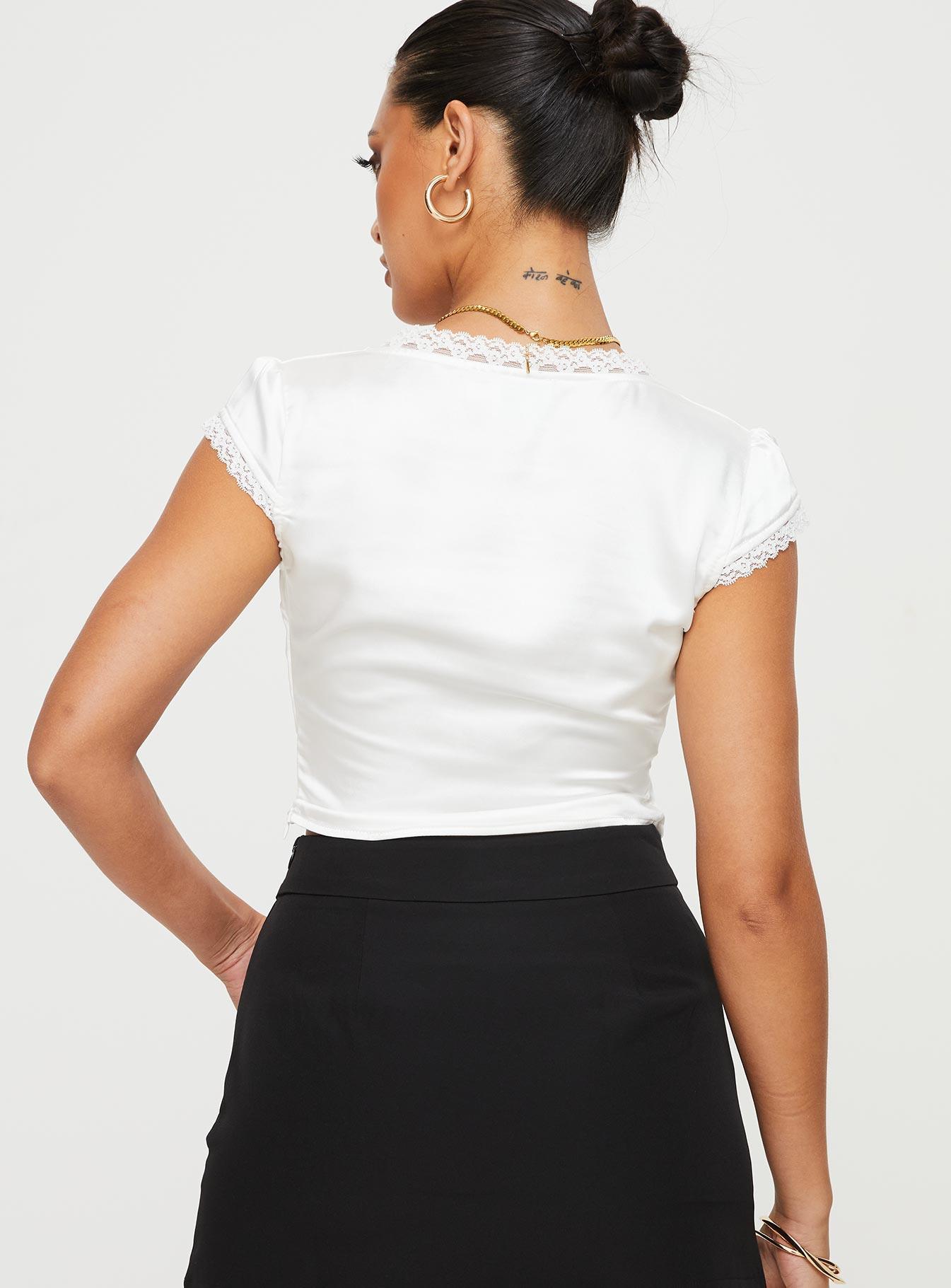 Vesperea Top White Product Image