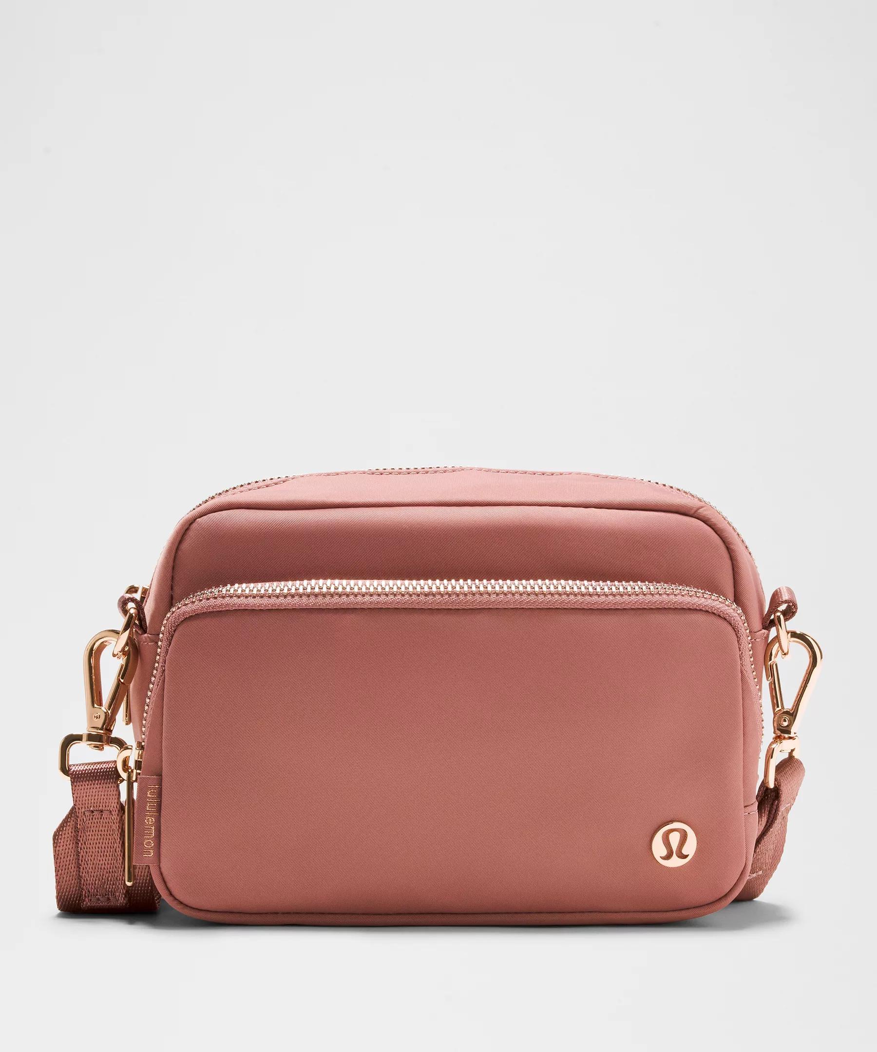 Everywhere Crossbody Bag 2L *Metal Hardware Product Image