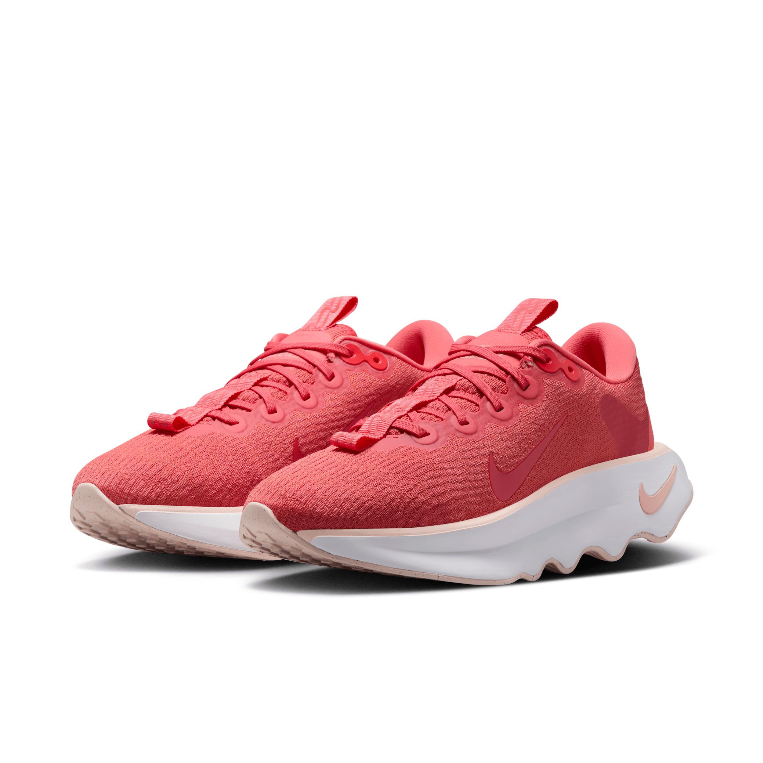 Nike Motiva Women's Walking Shoes Product Image