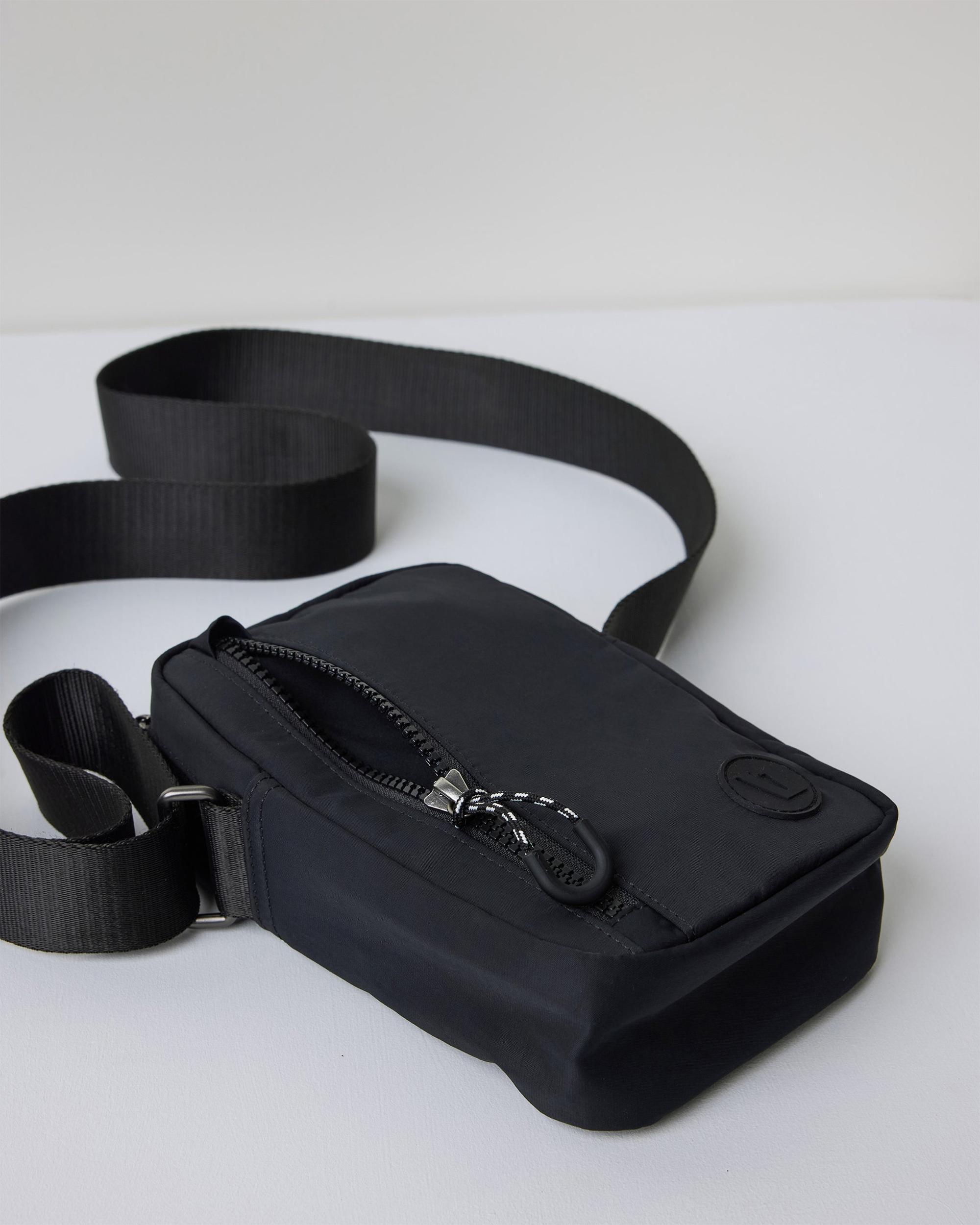 All Around Crossbody Product Image