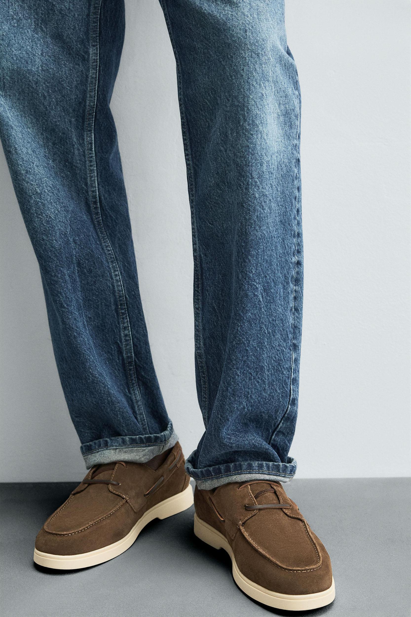 CASUAL LEATHER BOAT SHOES Product Image