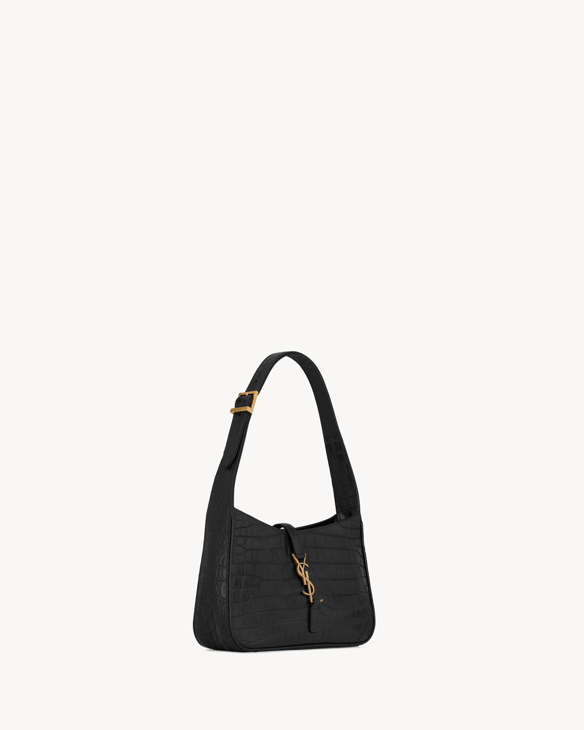LE 5 À 7 in crocodile-embossed shiny leather Product Image