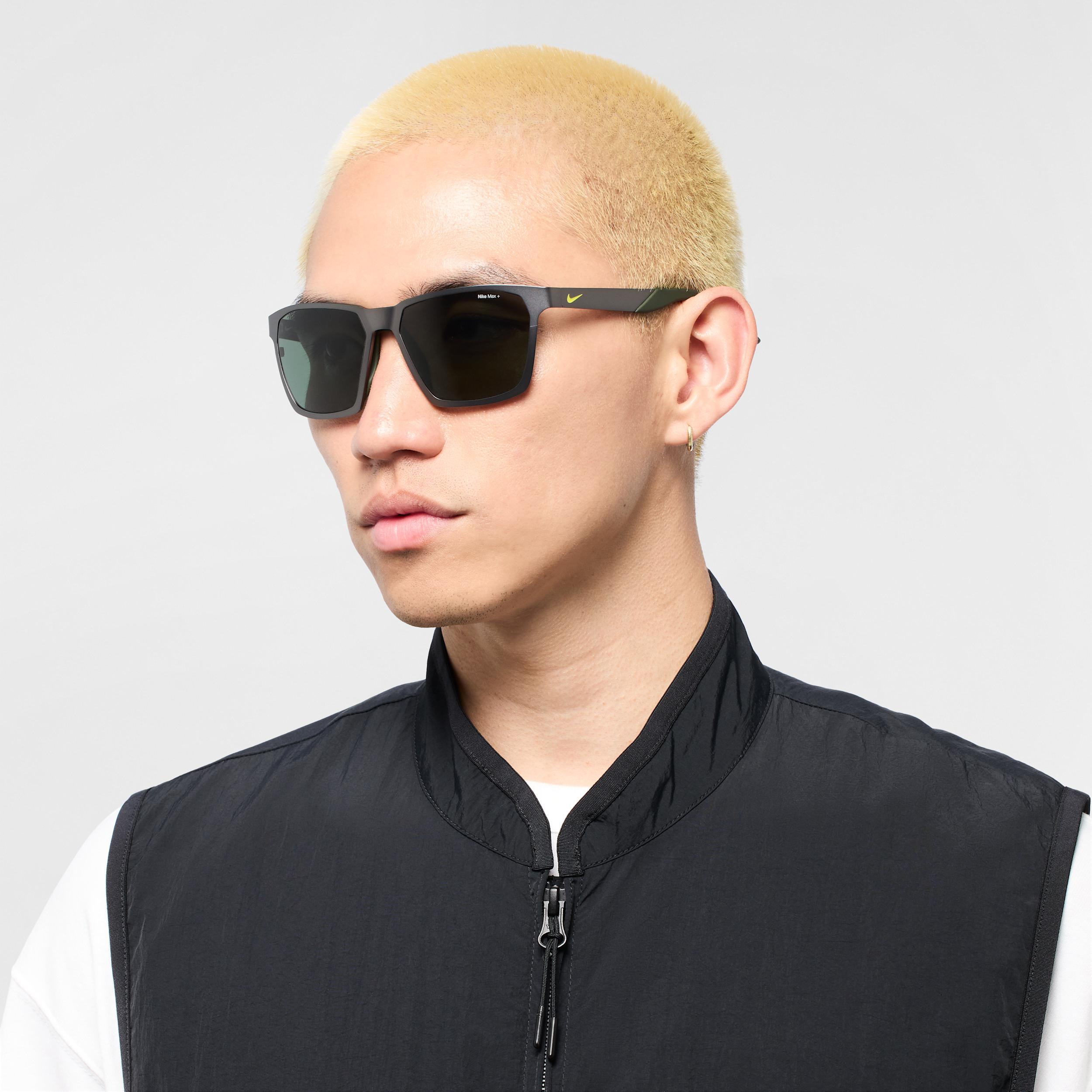 Nike Men's Maverick Valor Polarized Sunglasses Product Image