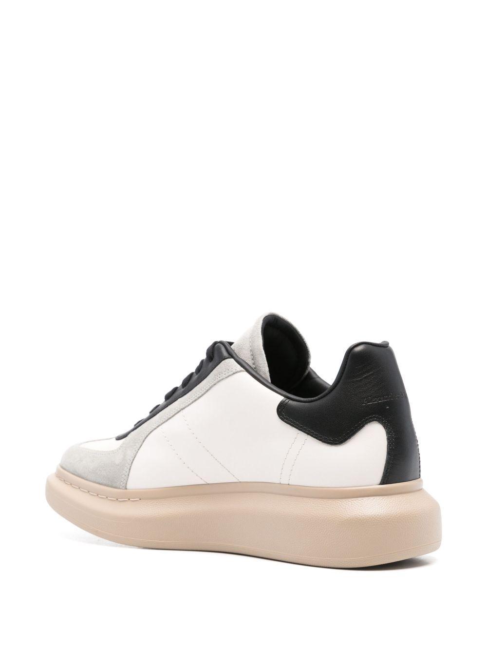Oversized Retro sneakers Product Image