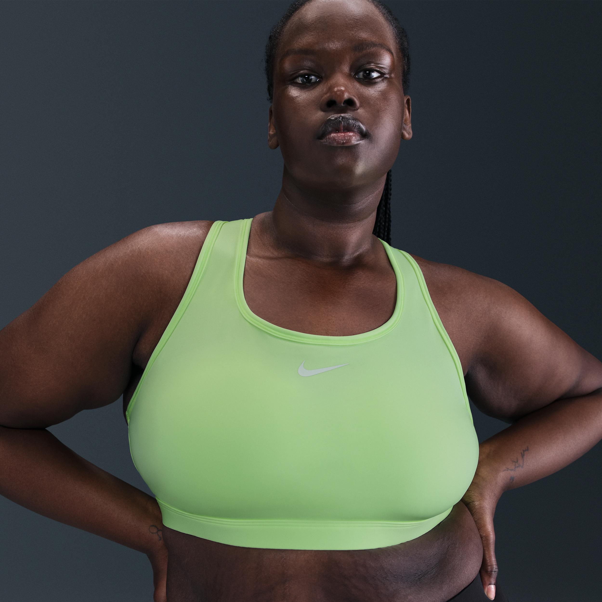 Nike Women's Swoosh Medium Support Padded Sports Bra (Plus Size) Product Image