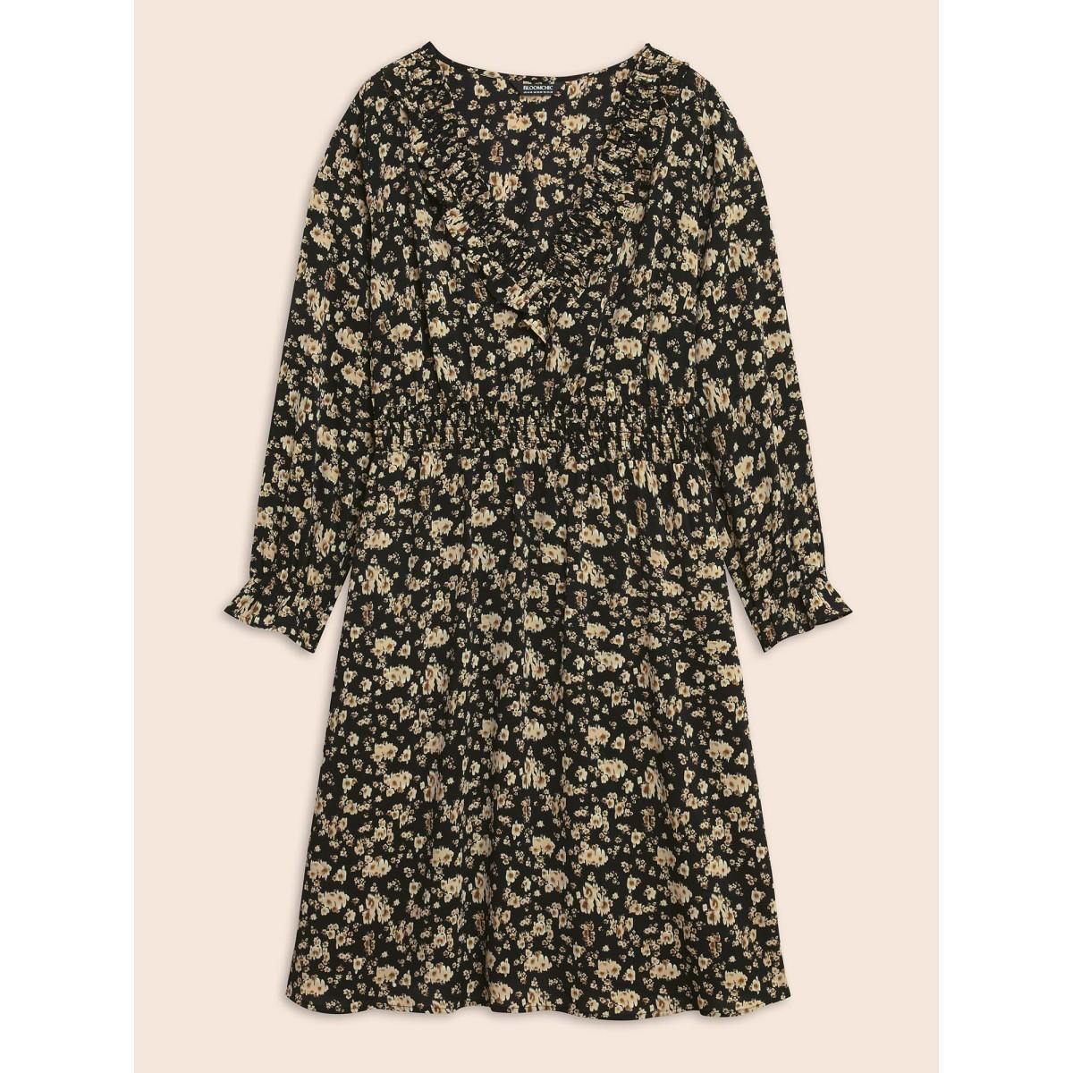 Plus Size V Neck Ditsy Floral Ruffles Shirred Dress Black Women Resort Shirred V-neck Long Sleeve Curvy BloomChic 12/L Product Image