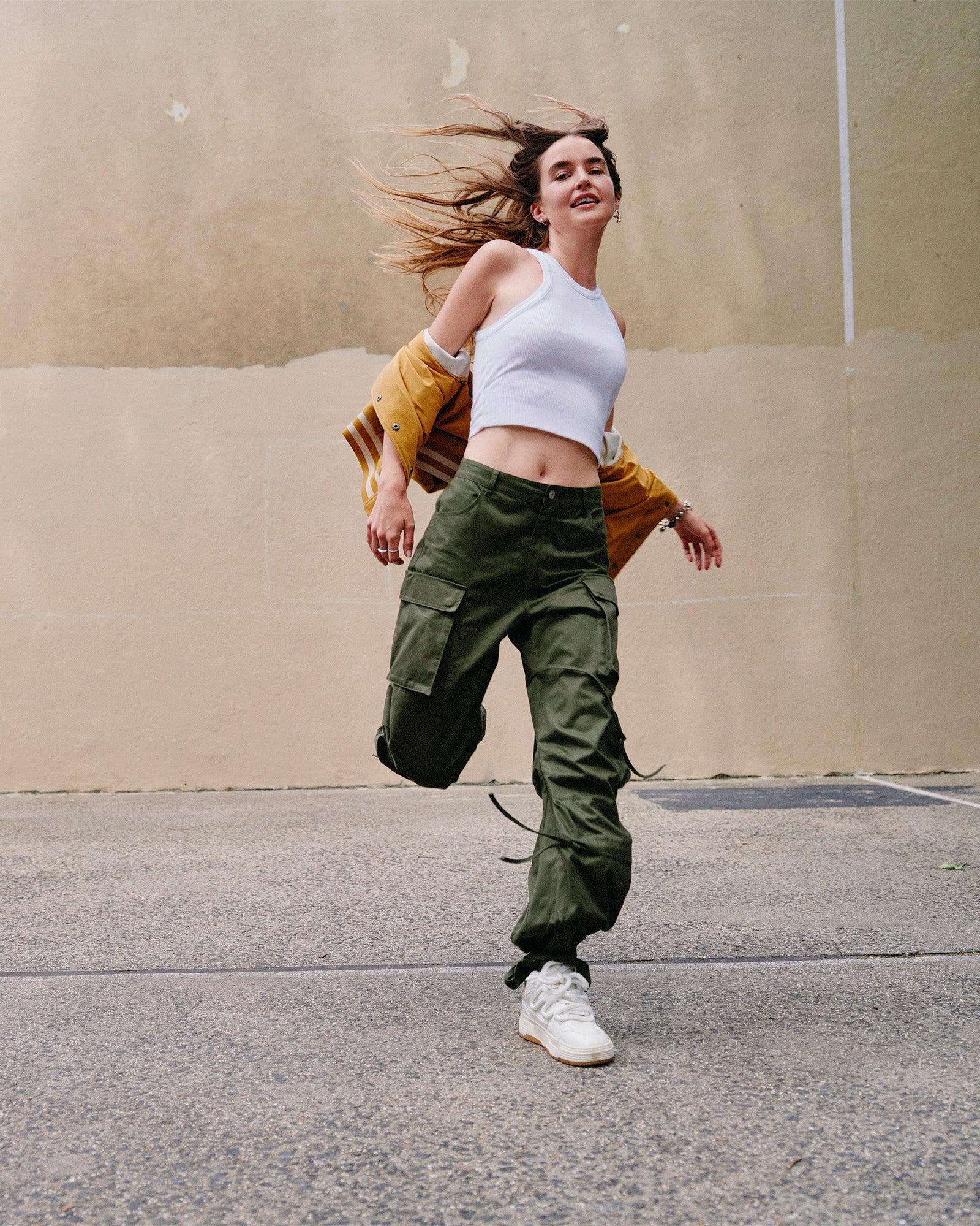 BOOMER WHITE MULTI Female Product Image
