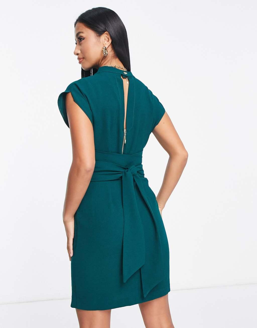 Closet London Petite kimono wrap dress Product Image