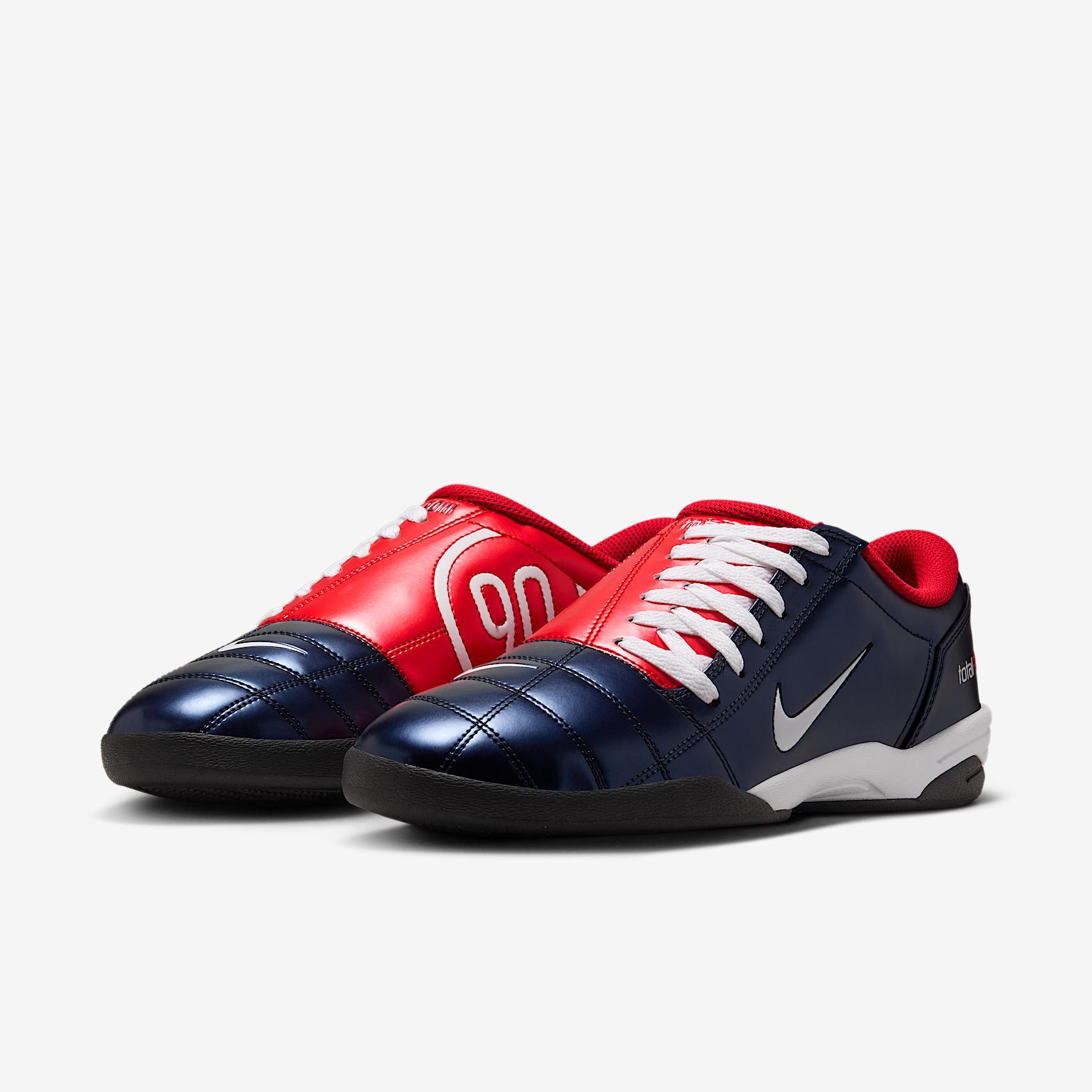 Nike Total 90 Men's Shoes Product Image