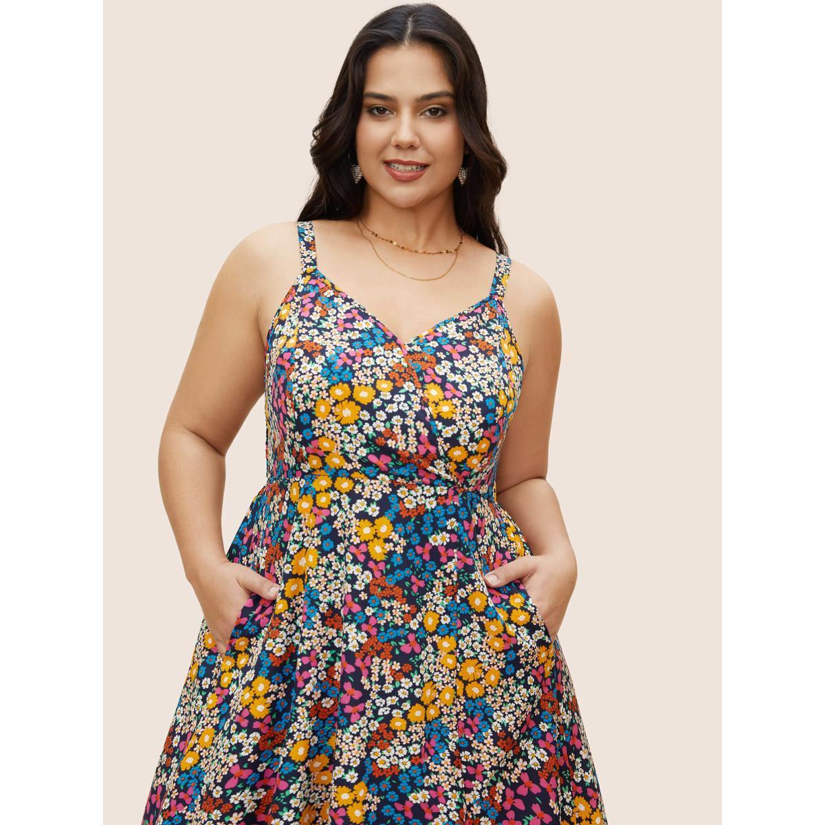 Plus Size Ditsy Floral Shirred Pocket Cami Dress Indigo Women Elegant Shirred V-neck Sleeveless Curvy BloomChic 26/4X Product Image