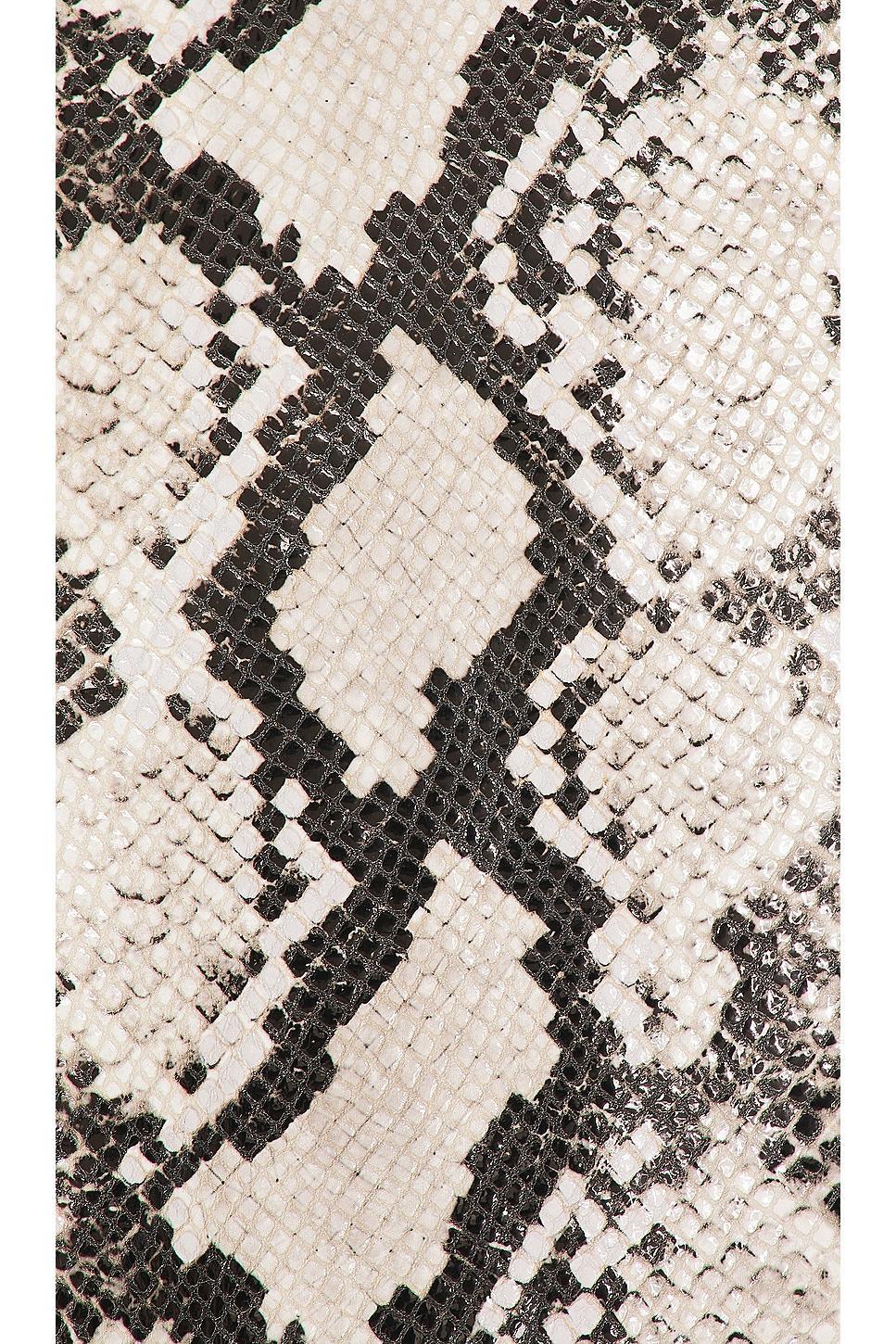 Aven Leather Short retrofete Product Image