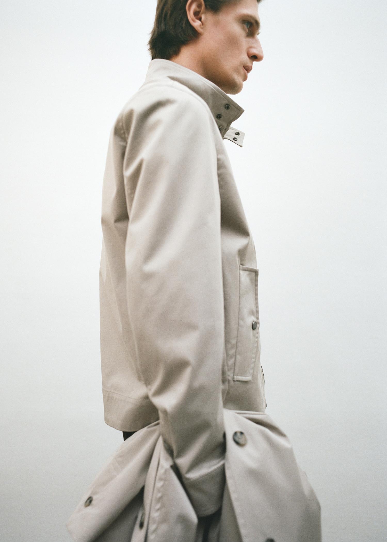 Water-repellent cotton jacket - Men | MANGO USA Product Image