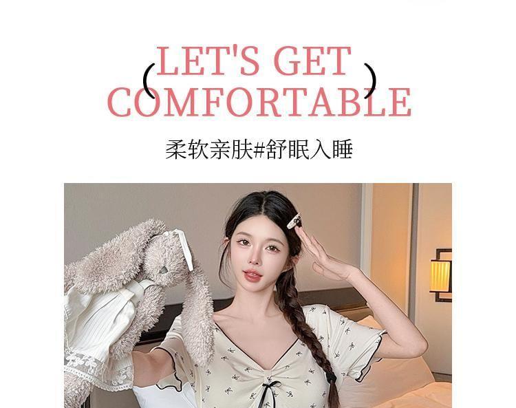 Pajama Set: Short Sleeve V-Neck Bow Print Padded Top + Straight Leg Pants Product Image