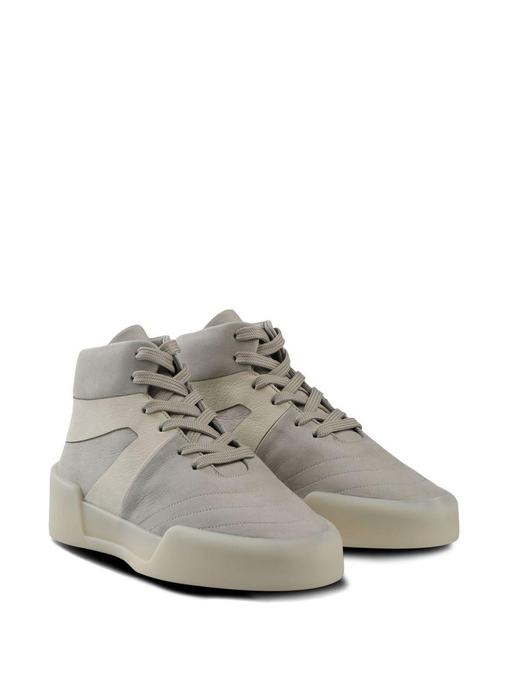 Basketball sneakers  Product Image