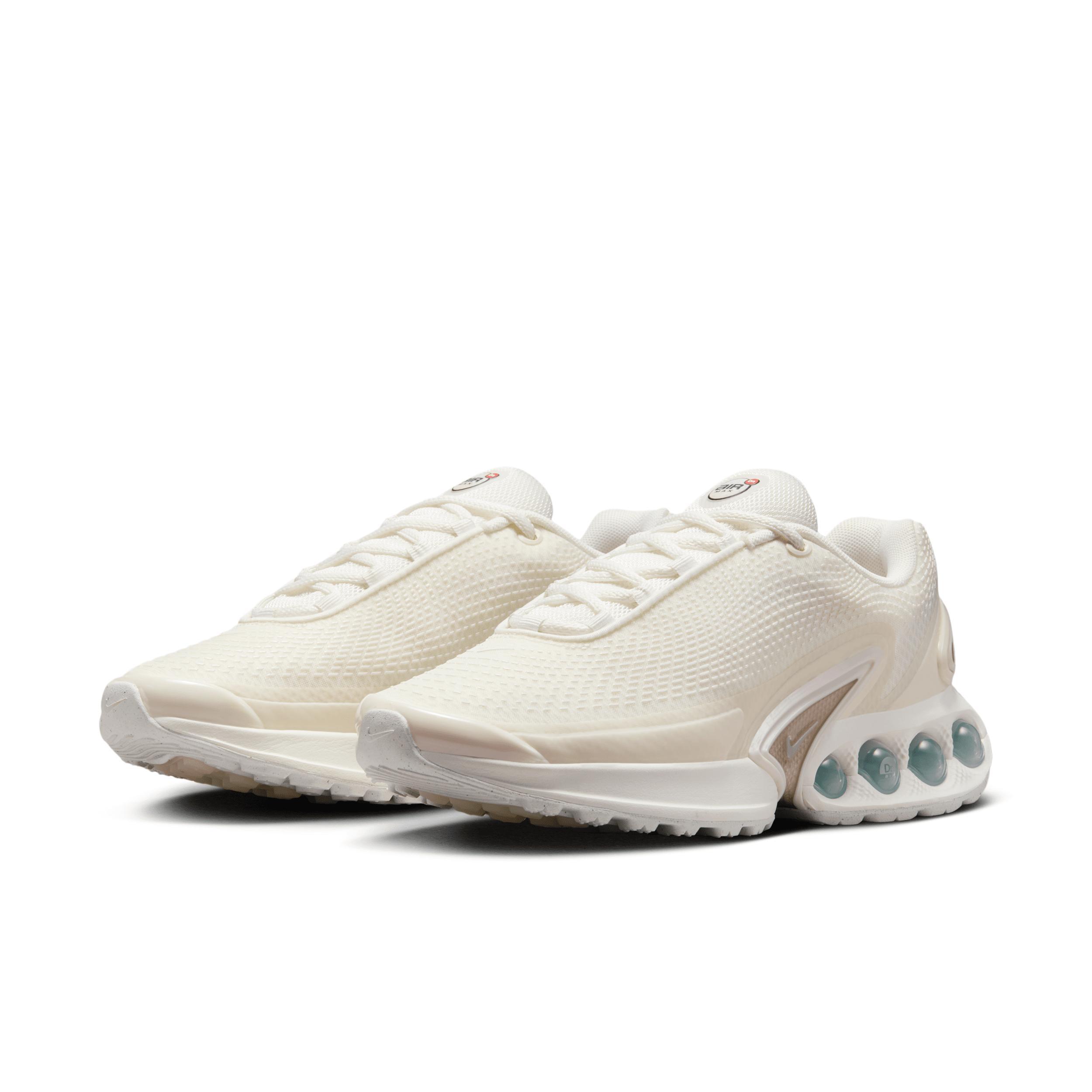 Nike Women's Air Max Dn SE Shoes Product Image