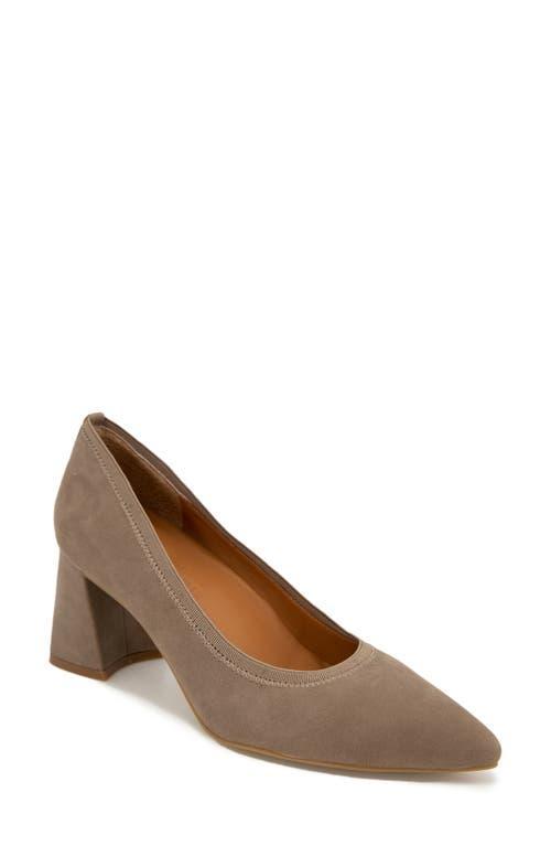 Gentle Souls by Kenneth Cole Womens Dionne Pointed Toe Slip On Pumps Product Image
