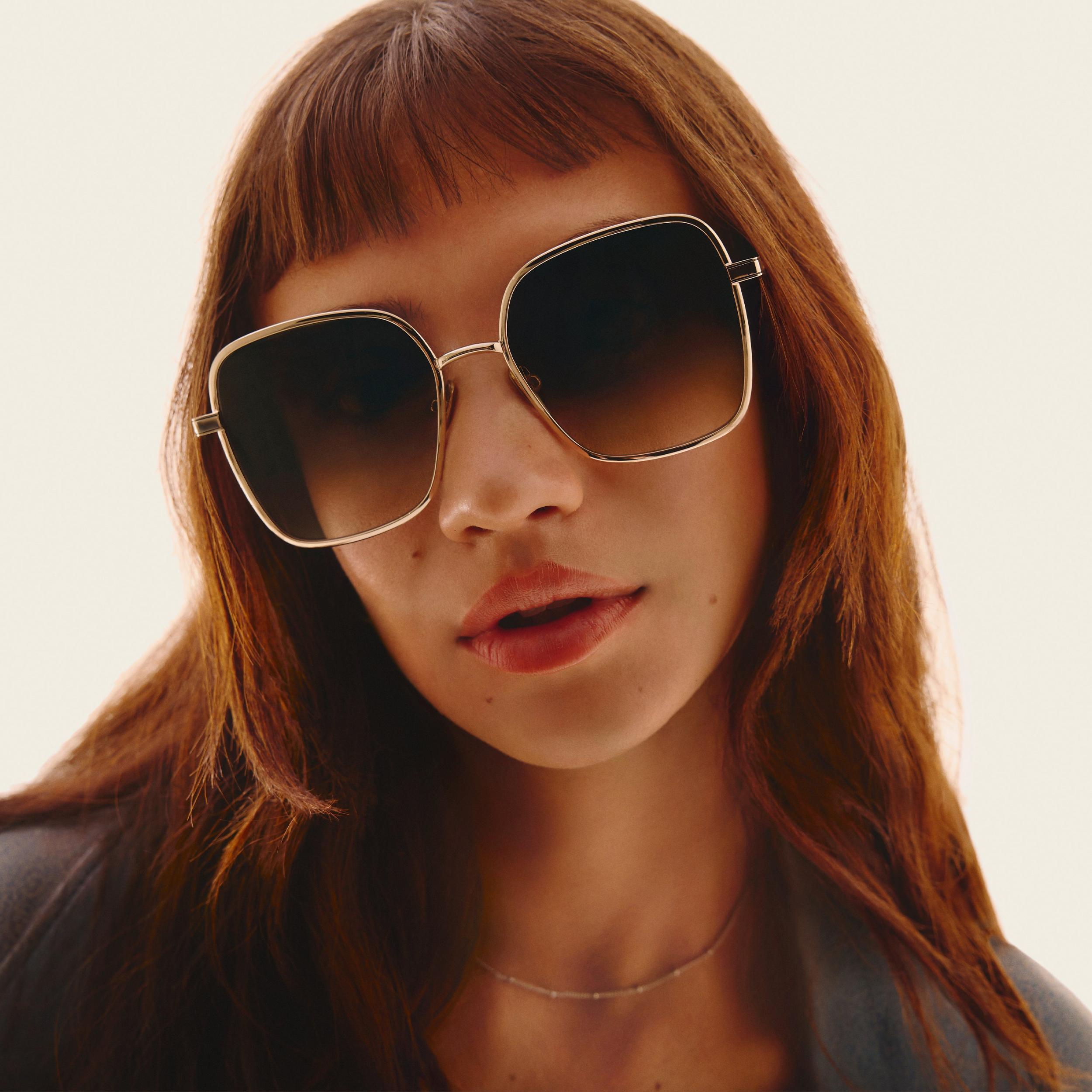 5TH AVE Female Product Image