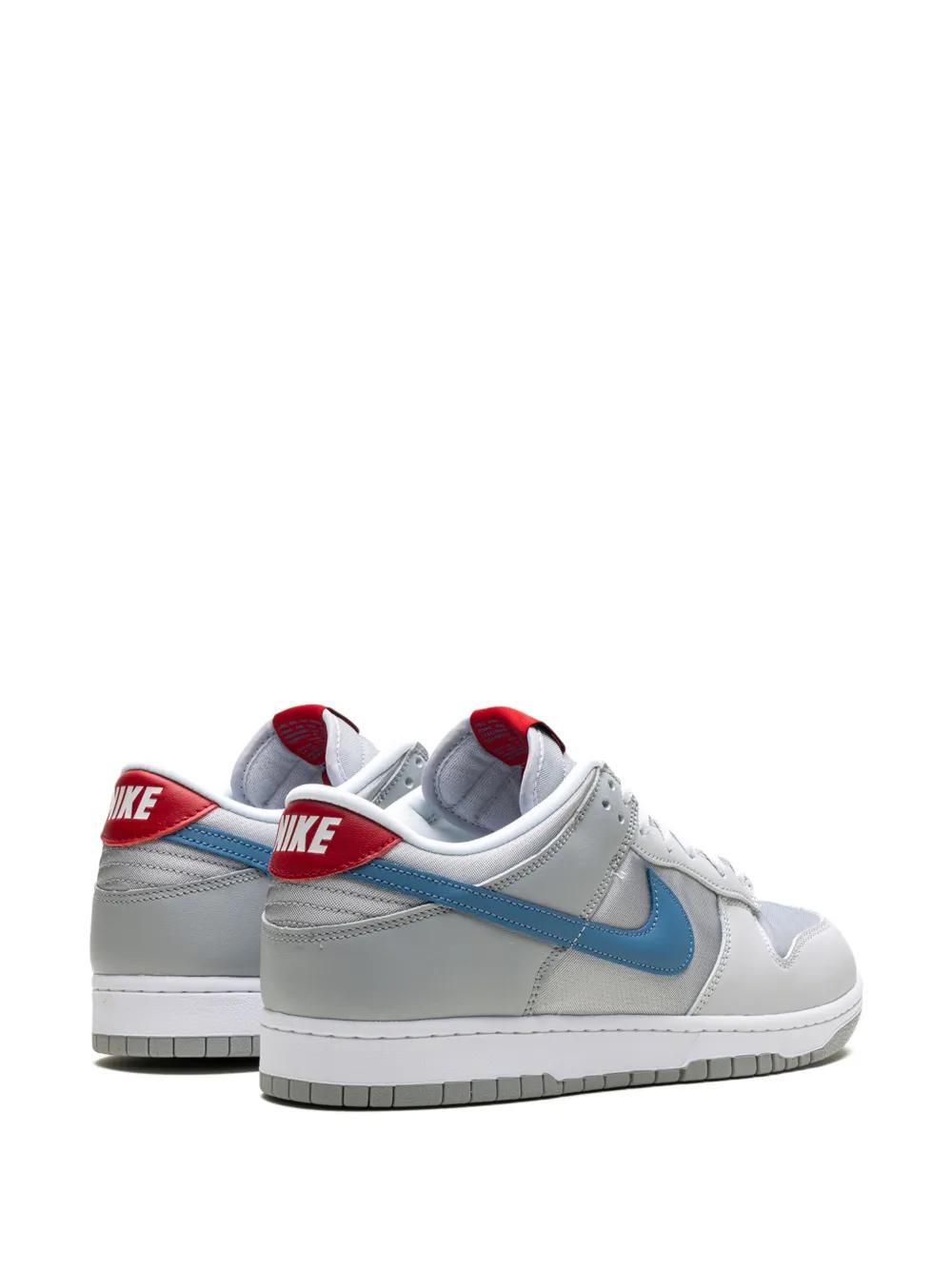 Dunk Low Sneakers in grey leather and fabric Product Image
