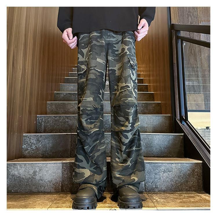 Camouflage Print Wide Leg Cargo Pants Product Image