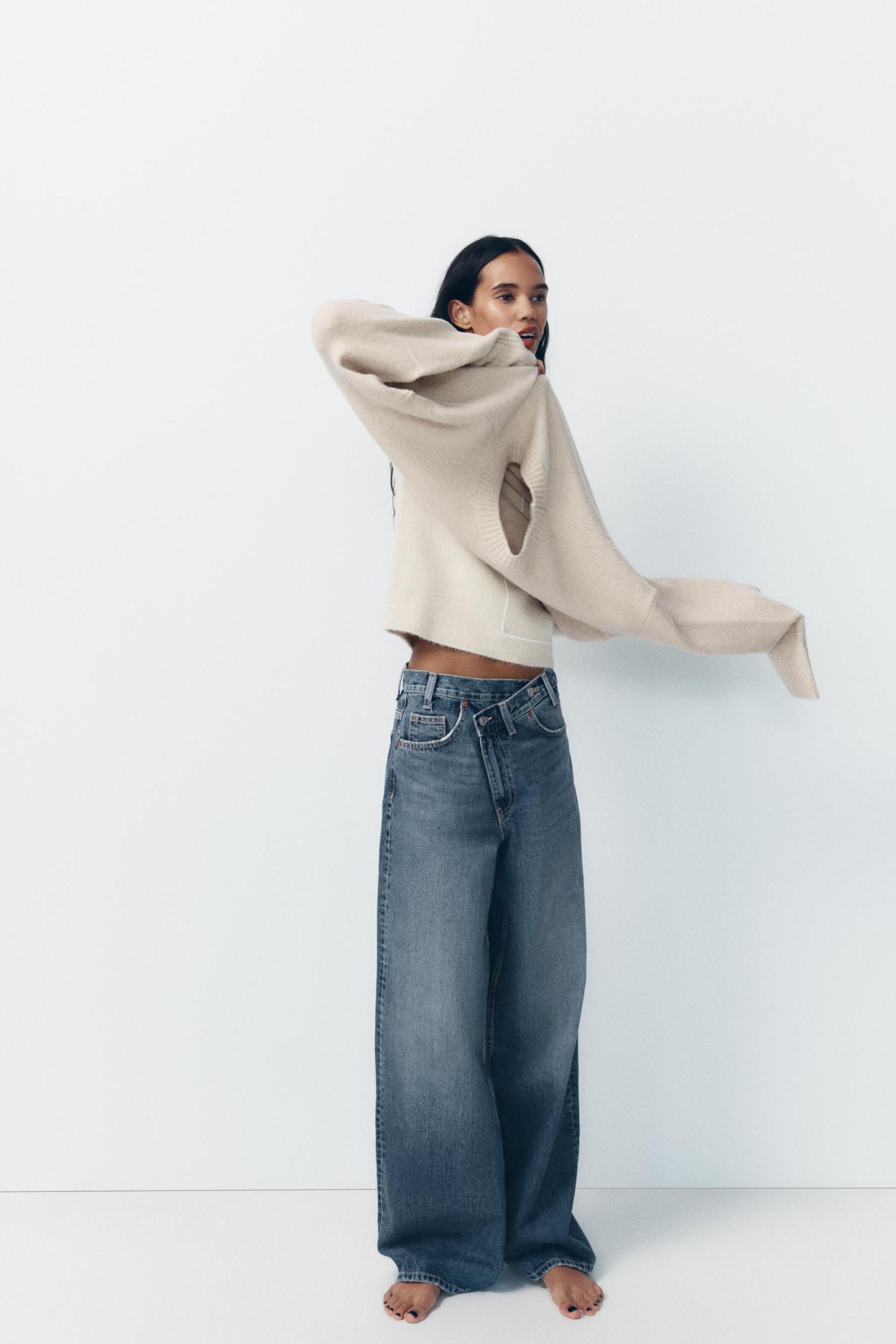 BASIC SOFT KNIT SWEATER Product Image