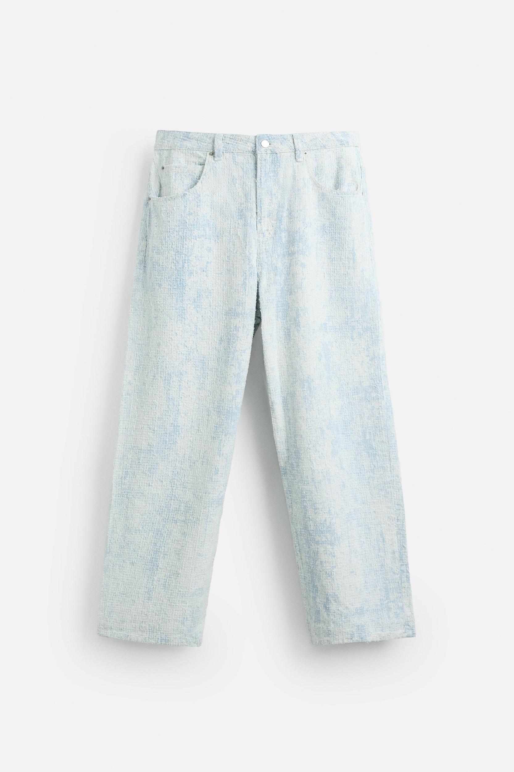 DISTRESSED FINISH BAGGY FIT JEANS Product Image
