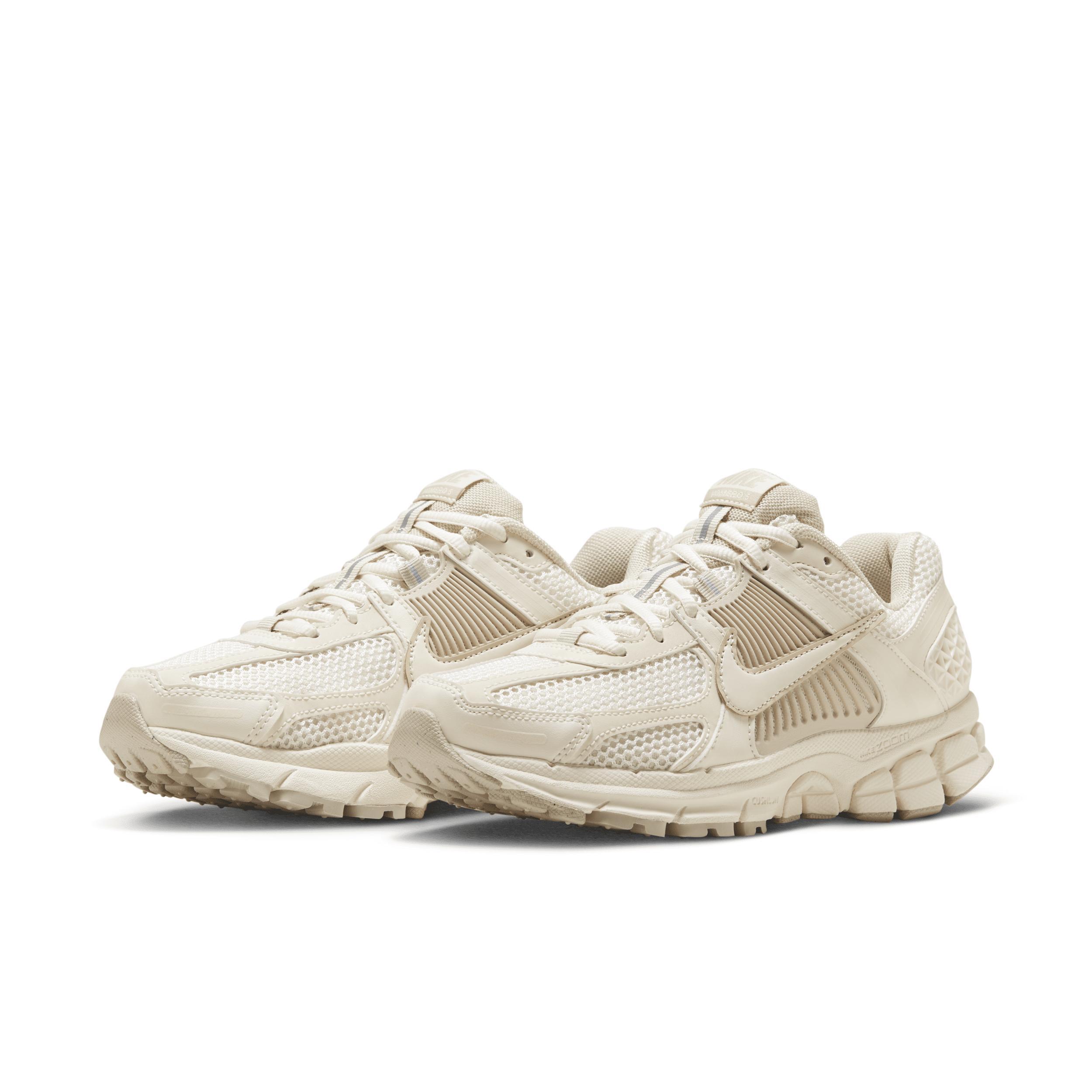 Nike Women's Zoom Vomero 5 Shoes Product Image