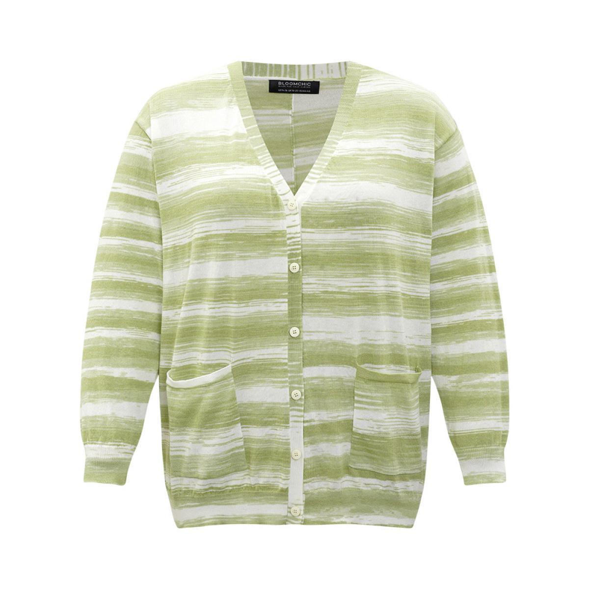 Plus Size Ombre Button Up Patched Pocket Cardigan LightGreen Women Casual Loose Long Sleeve Dailywear Cardigans BloomChic 18-20/2X Product Image