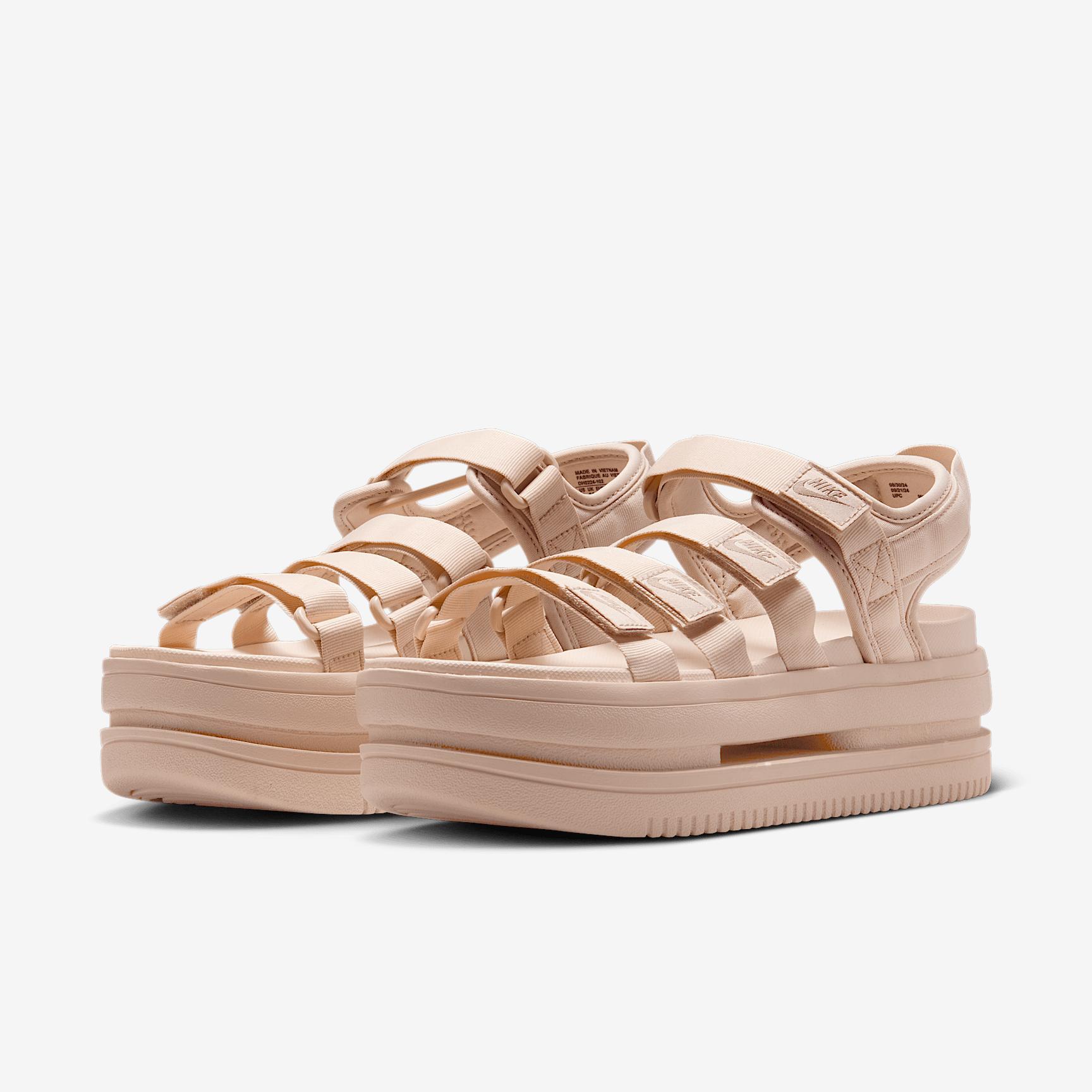 Nike Icon Classic Women's Sandals Product Image