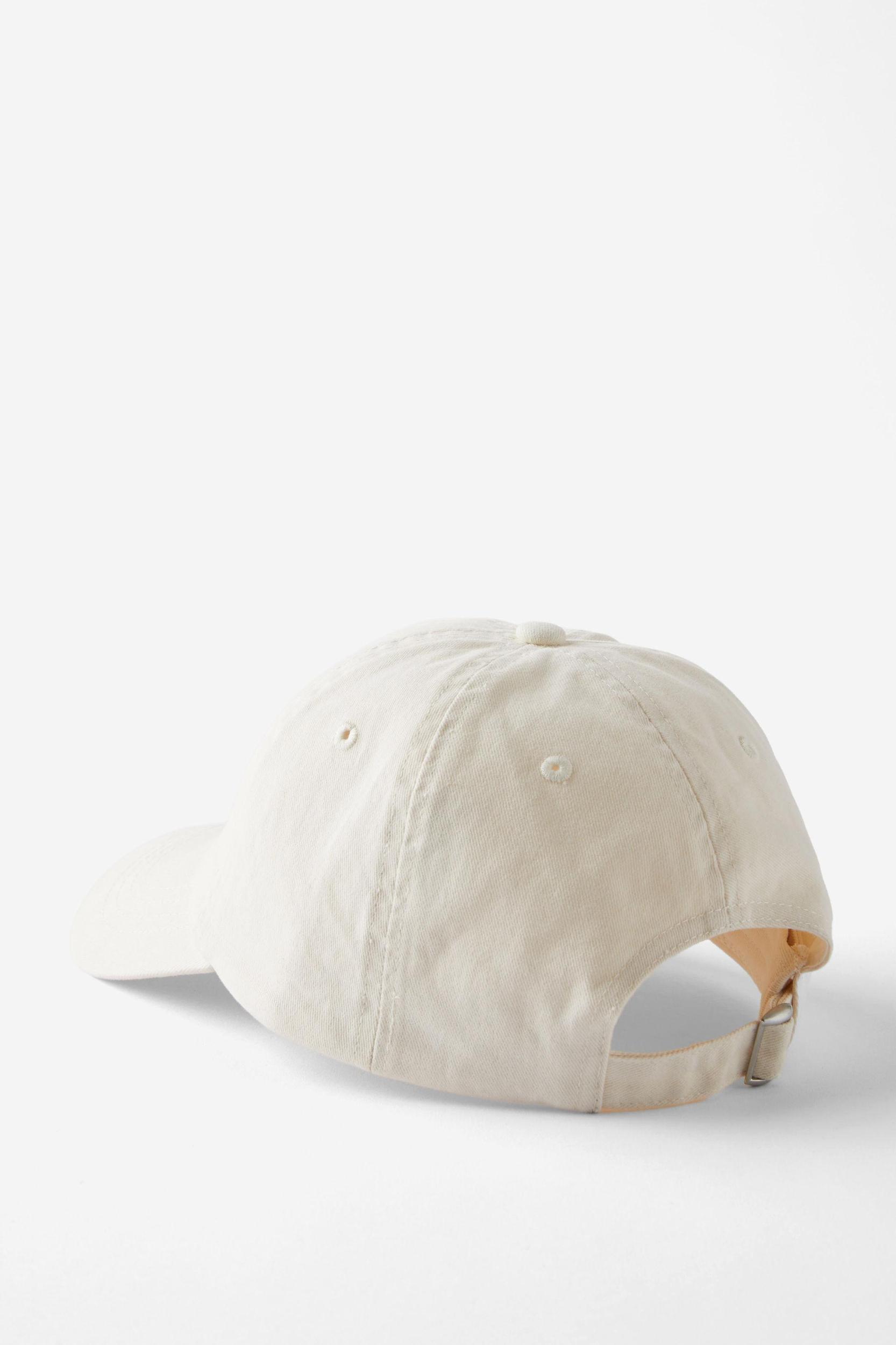 Active Graphic Cap Product Image