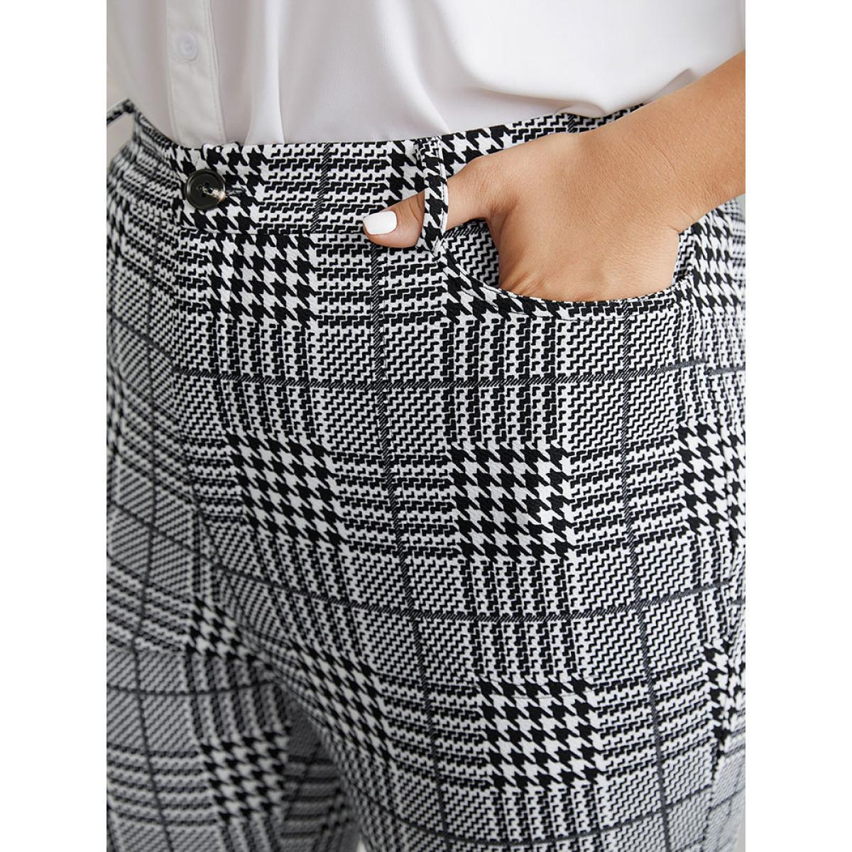 Plus Size Houndstooth Pocket Flare Leg Zipper Fly Pants Women Black Office Flare Leg High Rise Work Pants BloomChic 12/L Product Image