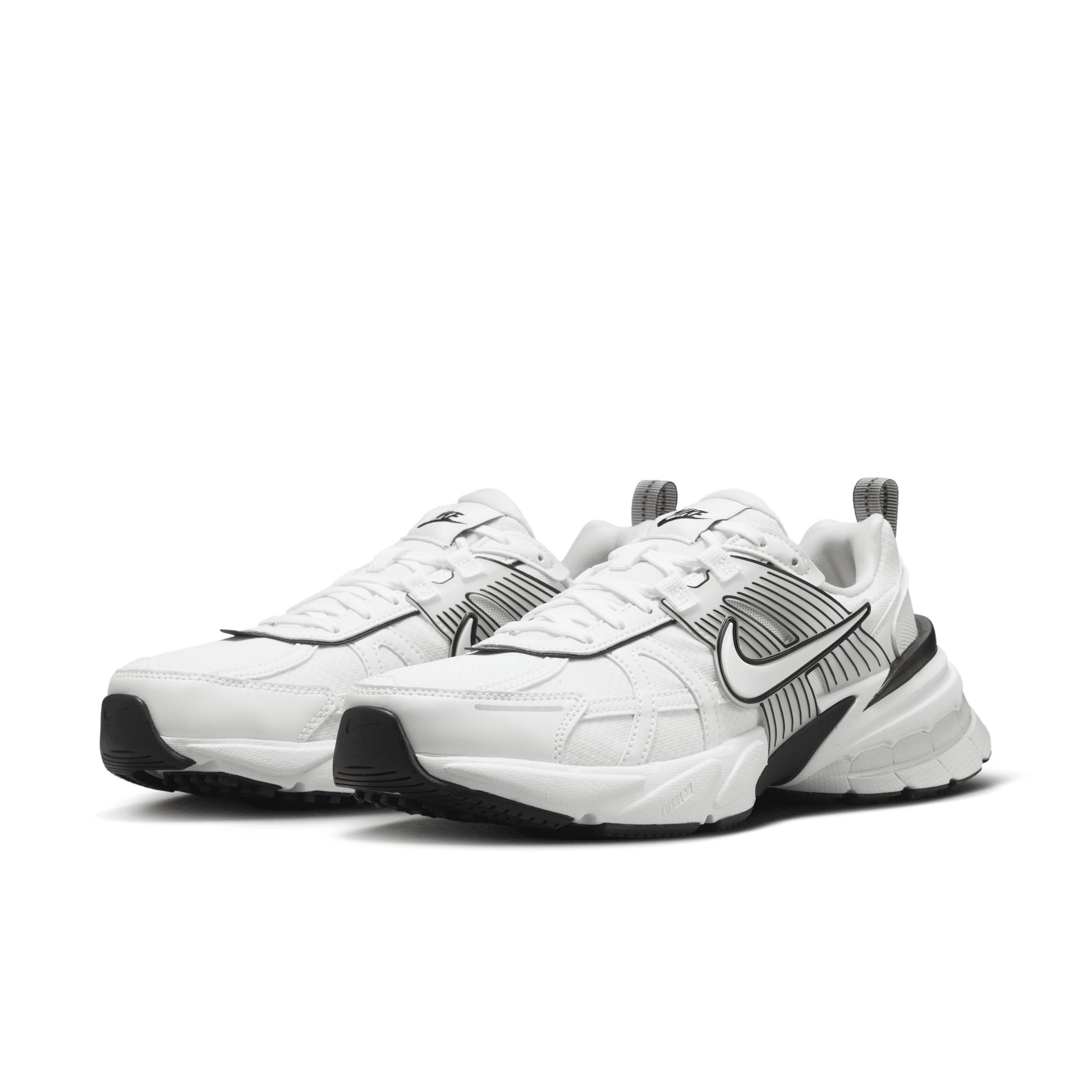 Nike Women's V2K Run Shoes Product Image