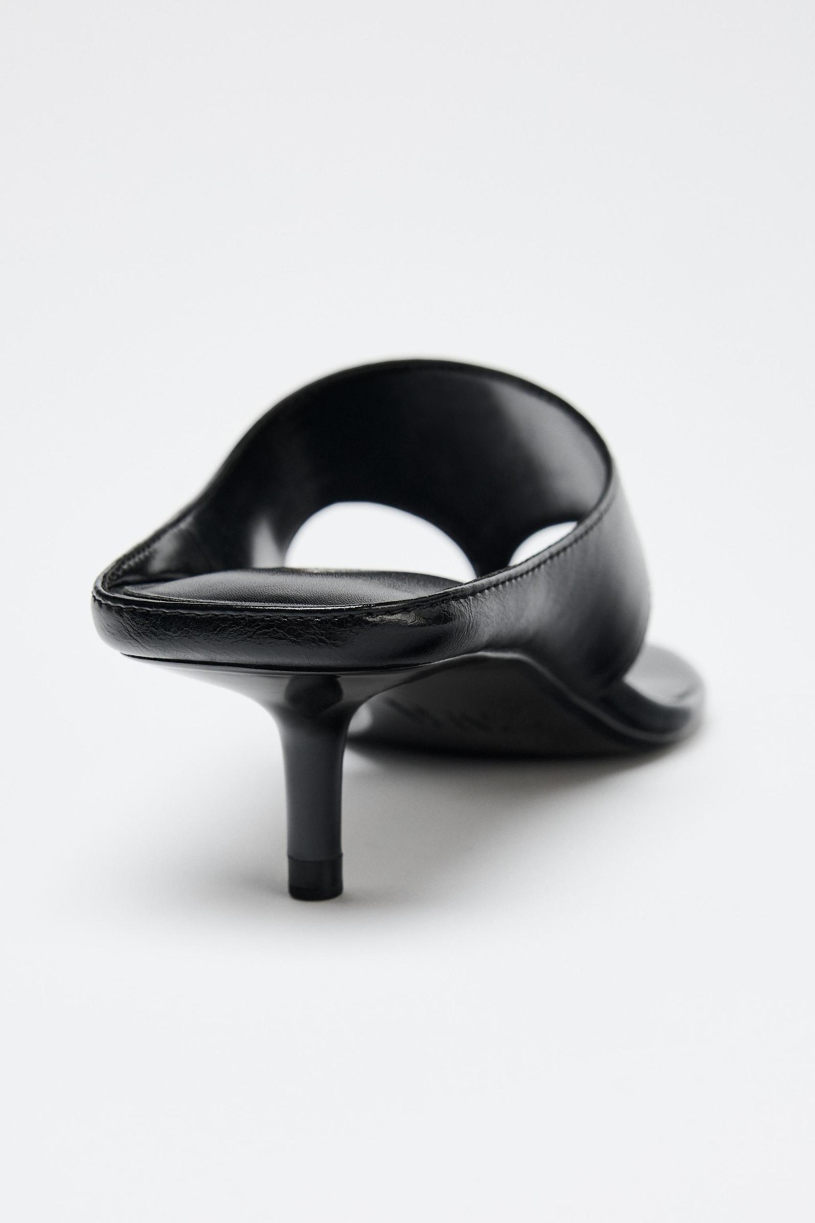 HEELED SANDALS Product Image