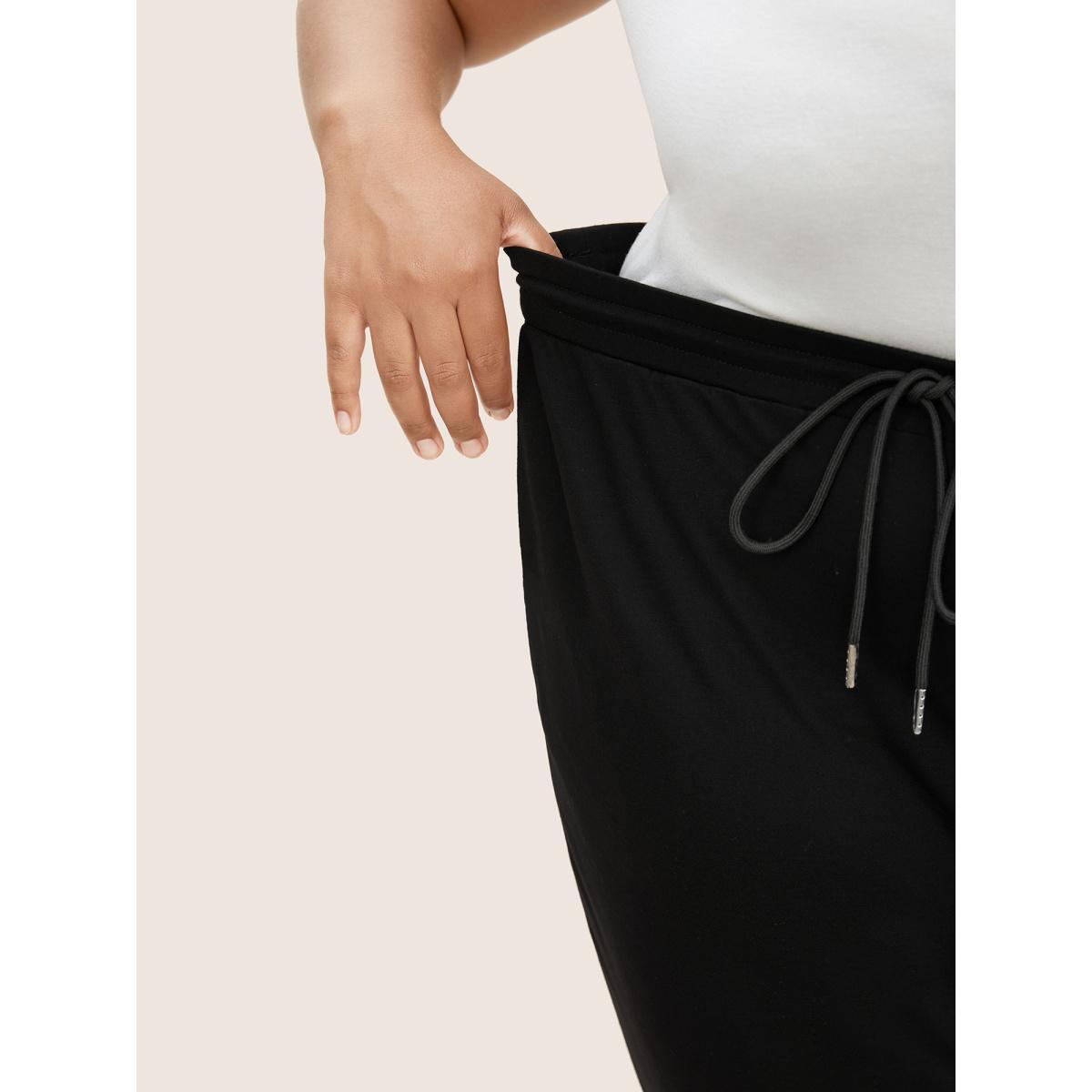 Plus Size Plain Drawstring Waist Tapered Pants Women Black Casual High Rise Everyday Pants BloomChic 22-24/3X Product Image