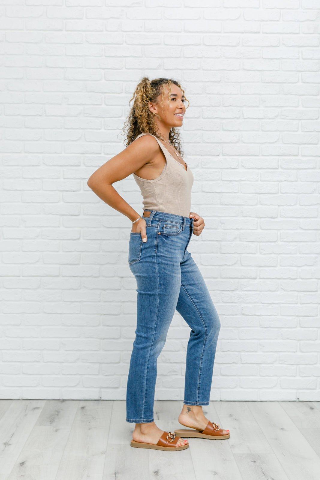 High Waist Slim Fit Jeans (Online Exclusive) Product Image