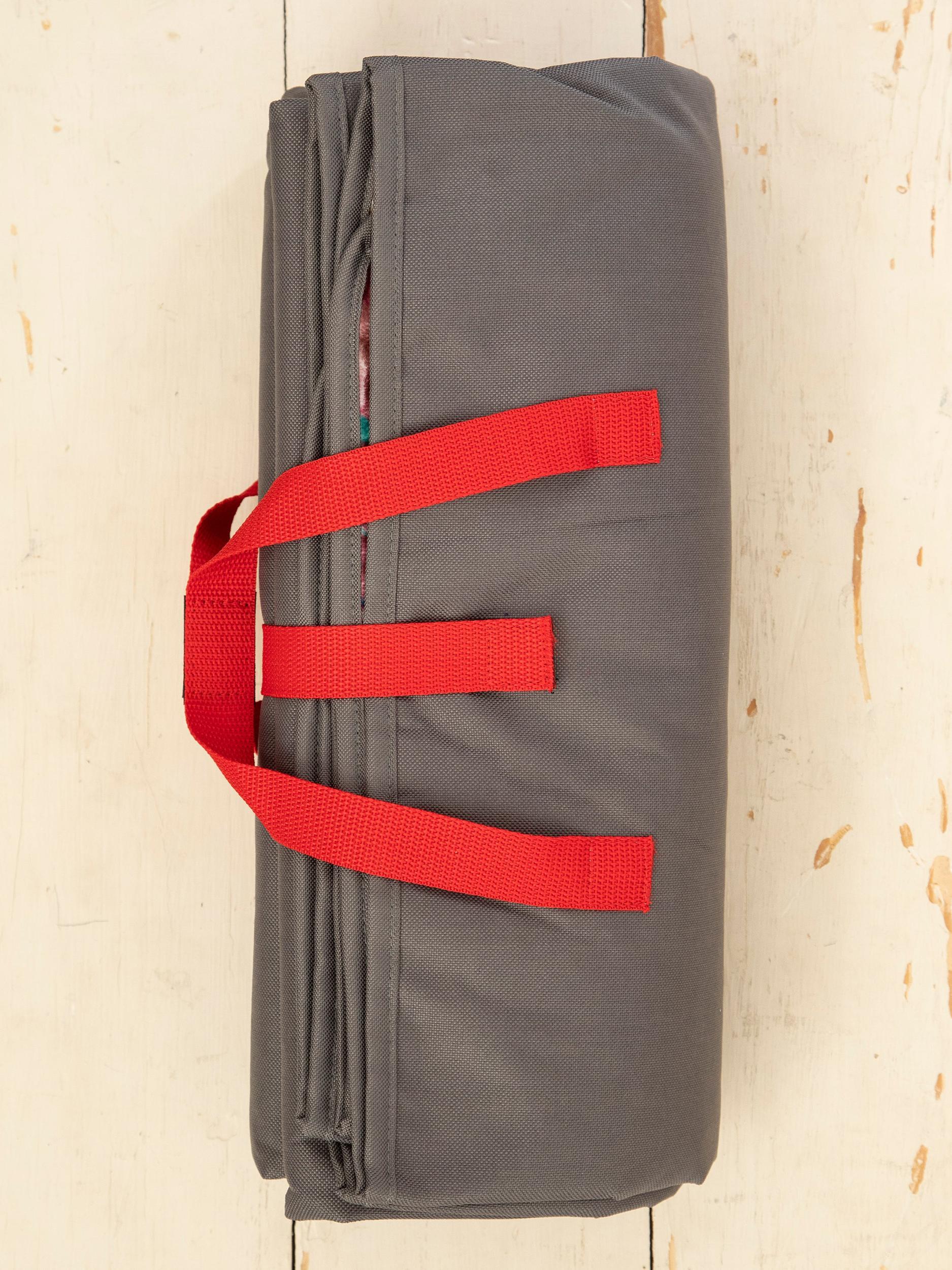 XL Water Resistant Picnic Blanket Product Image