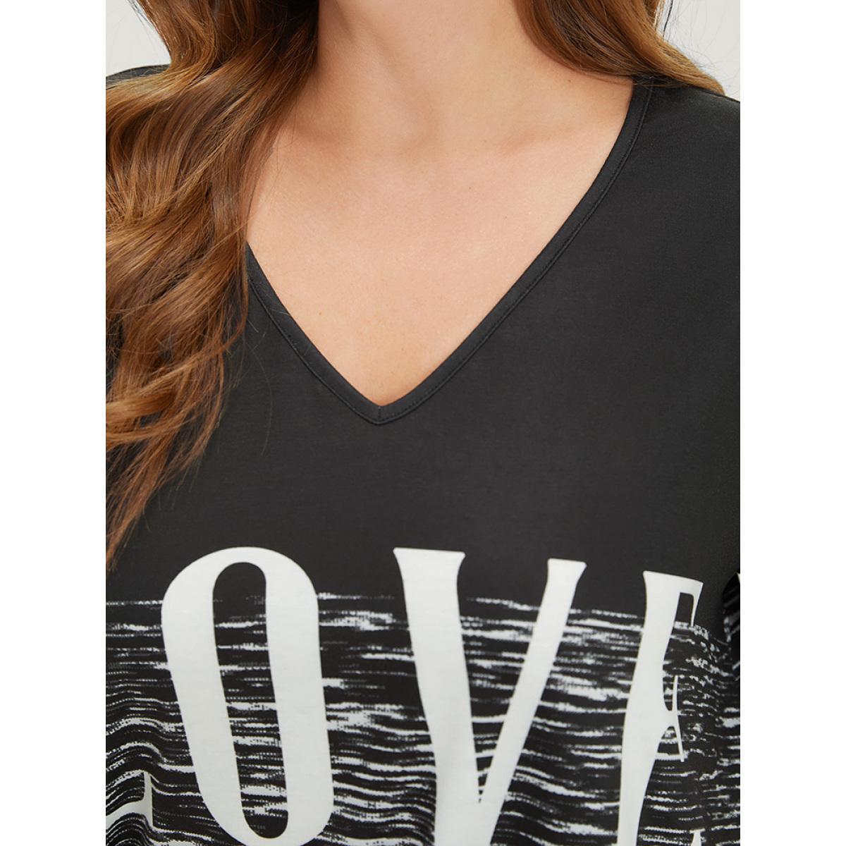 Plus Size Letter Print Colorblock Contrast Pocket V Neck Dress Black Women Casual Plain Curvy Knee Dress BloomChic 26/4X Product Image
