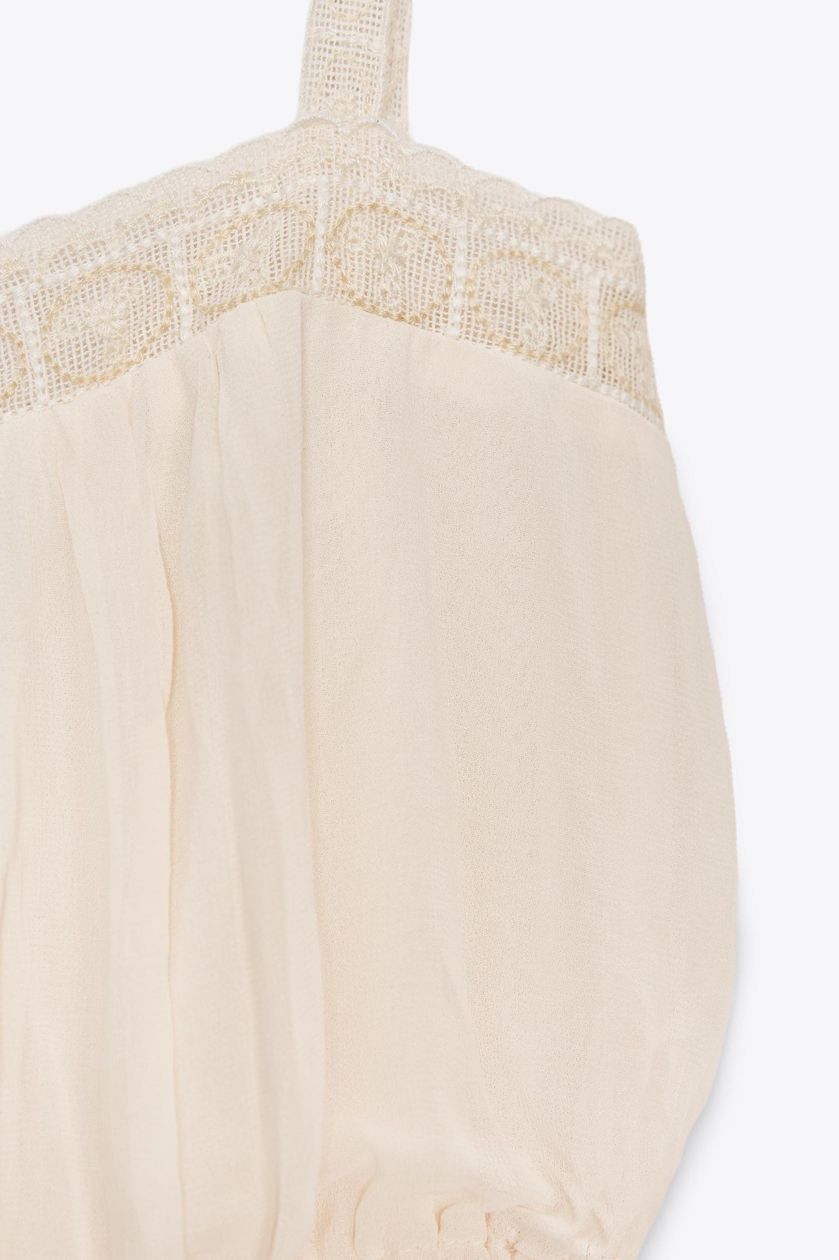 GEORGETTE LACE TOP Product Image