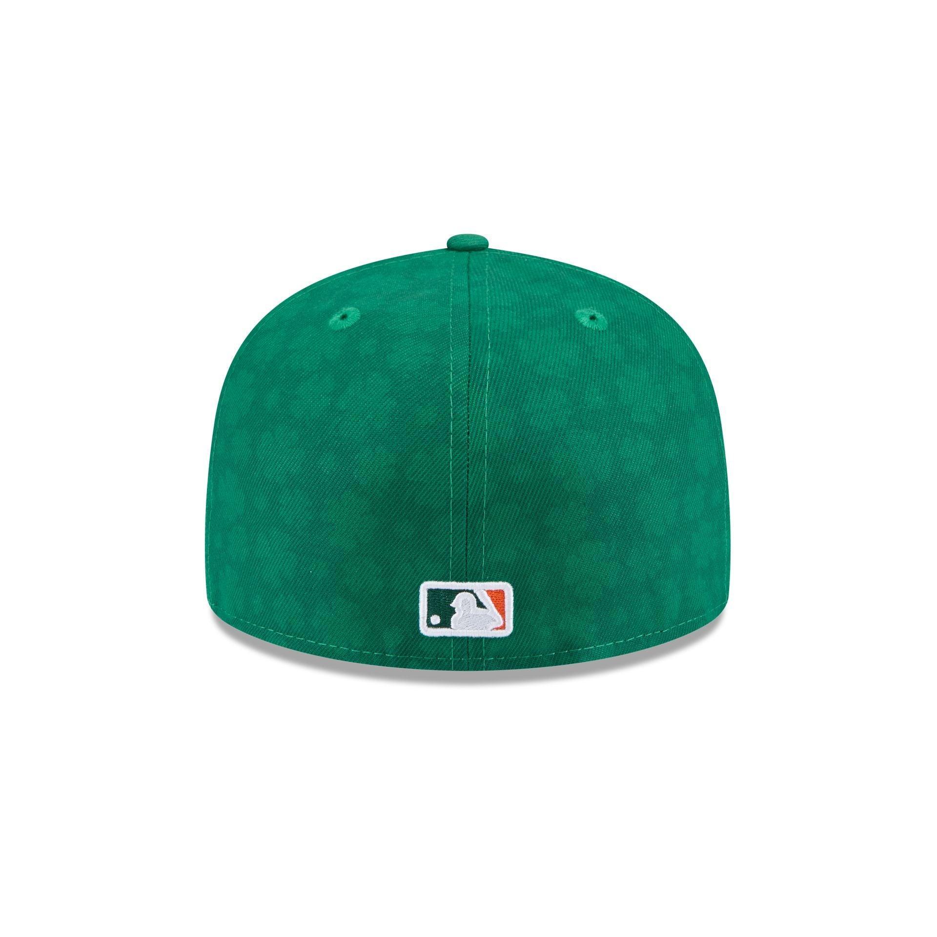 Milwaukee Brewers St. Patrick's Day 2025 59FIFTY Fitted Hat Male Product Image