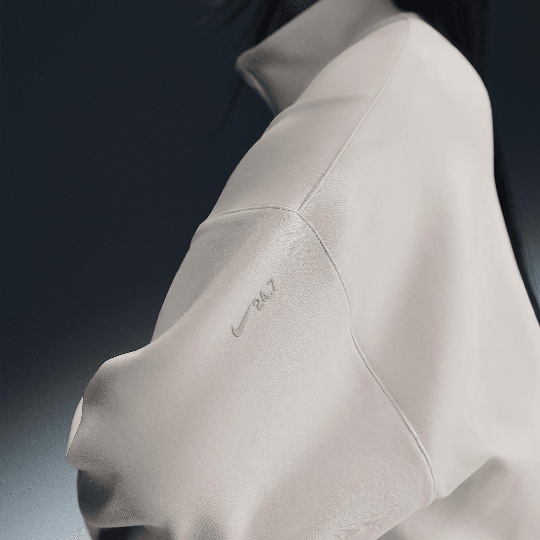 Nike Women's 24.7 ImpossiblySoft Dri-FIT Oversized 1/2-Zip Top Product Image