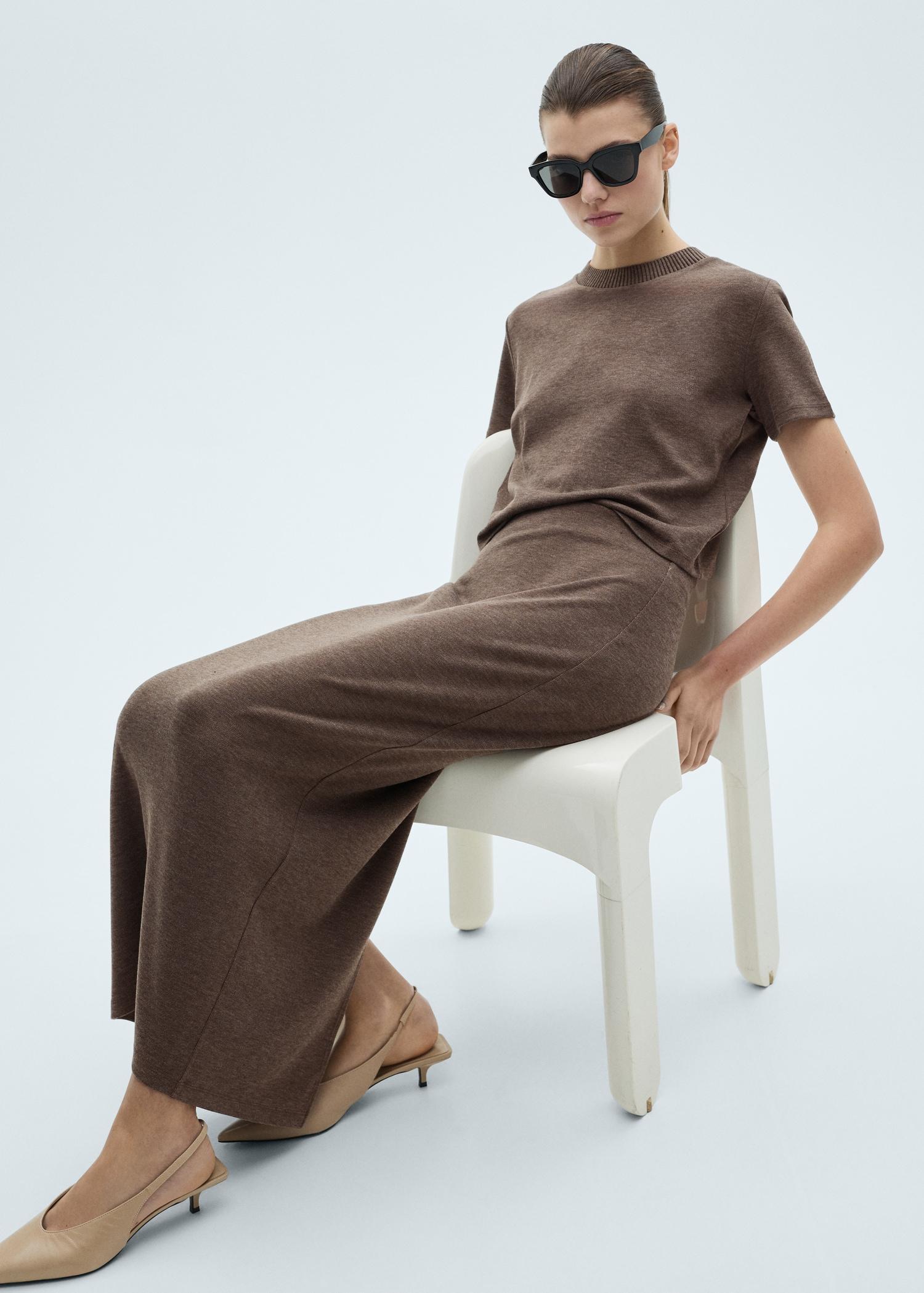 Slit knitted skirt - Women | MANGO USA Product Image