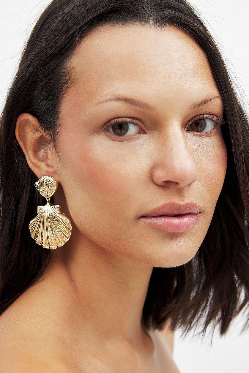 Big Shell Earrings Product Image