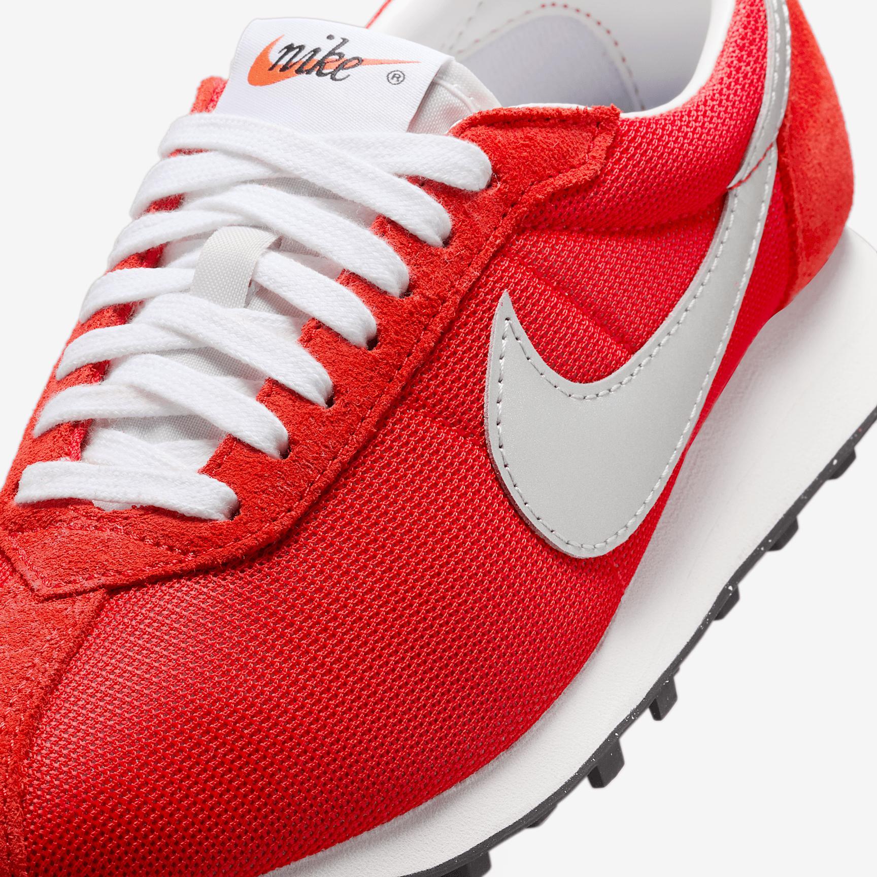 Nike Women's LD-1000 Shoes Product Image