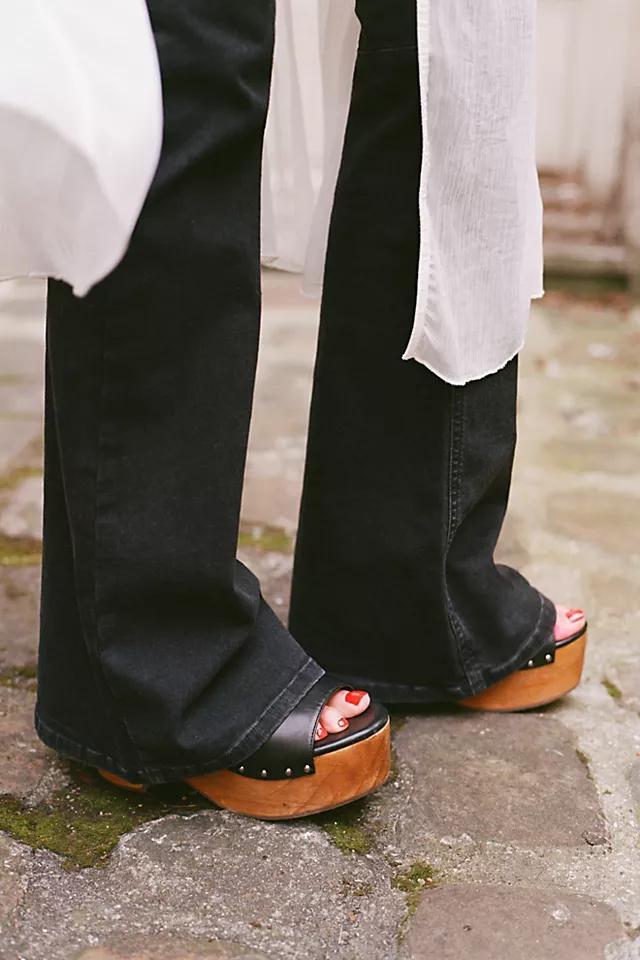 Front Row Wrap Clogs Product Image