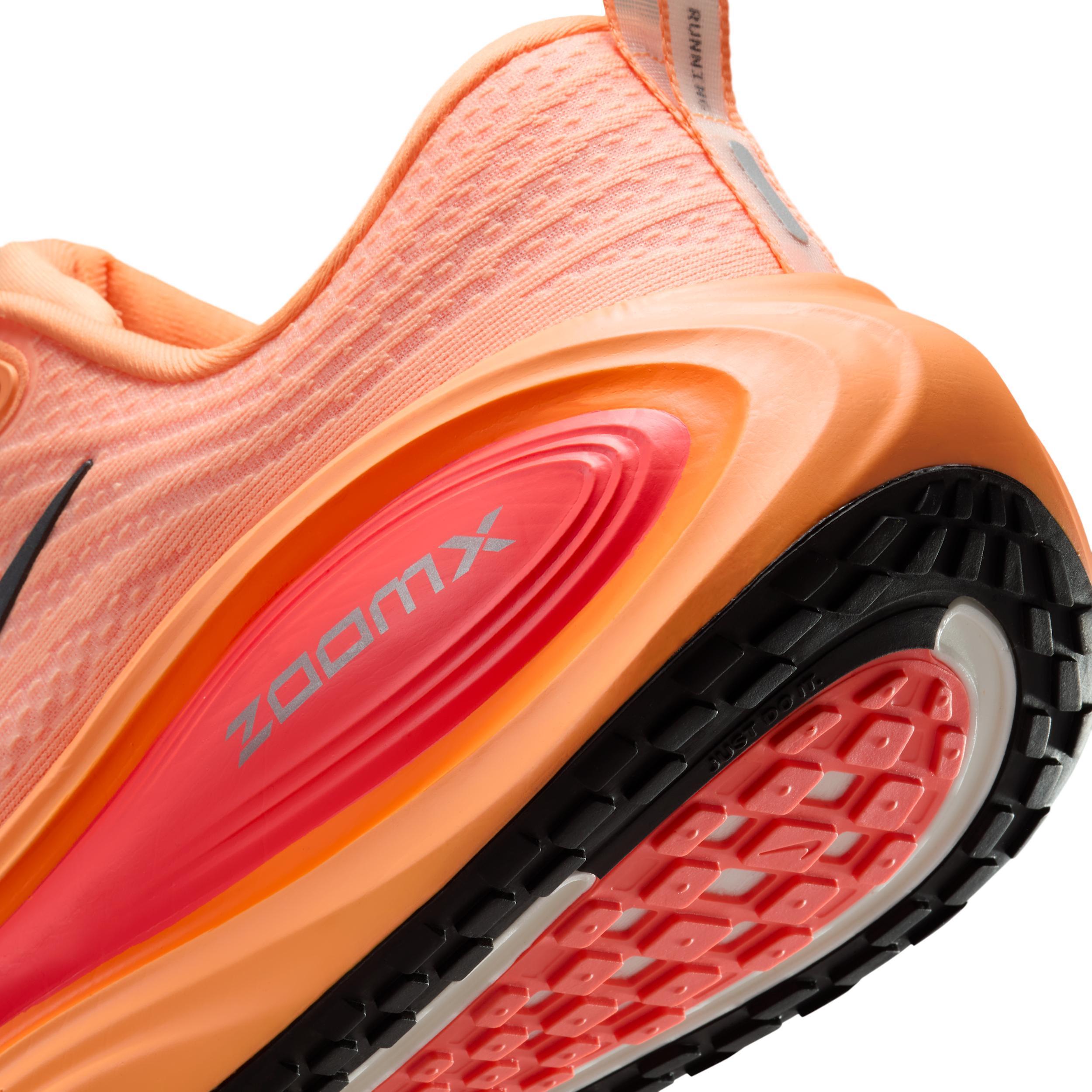 Nike Men's Vomero Plus Road Running Shoes Product Image