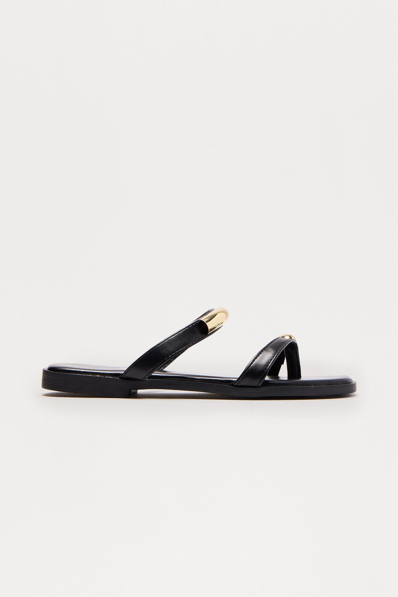 Shore Toe Ring Flip Flops - Black Product Image